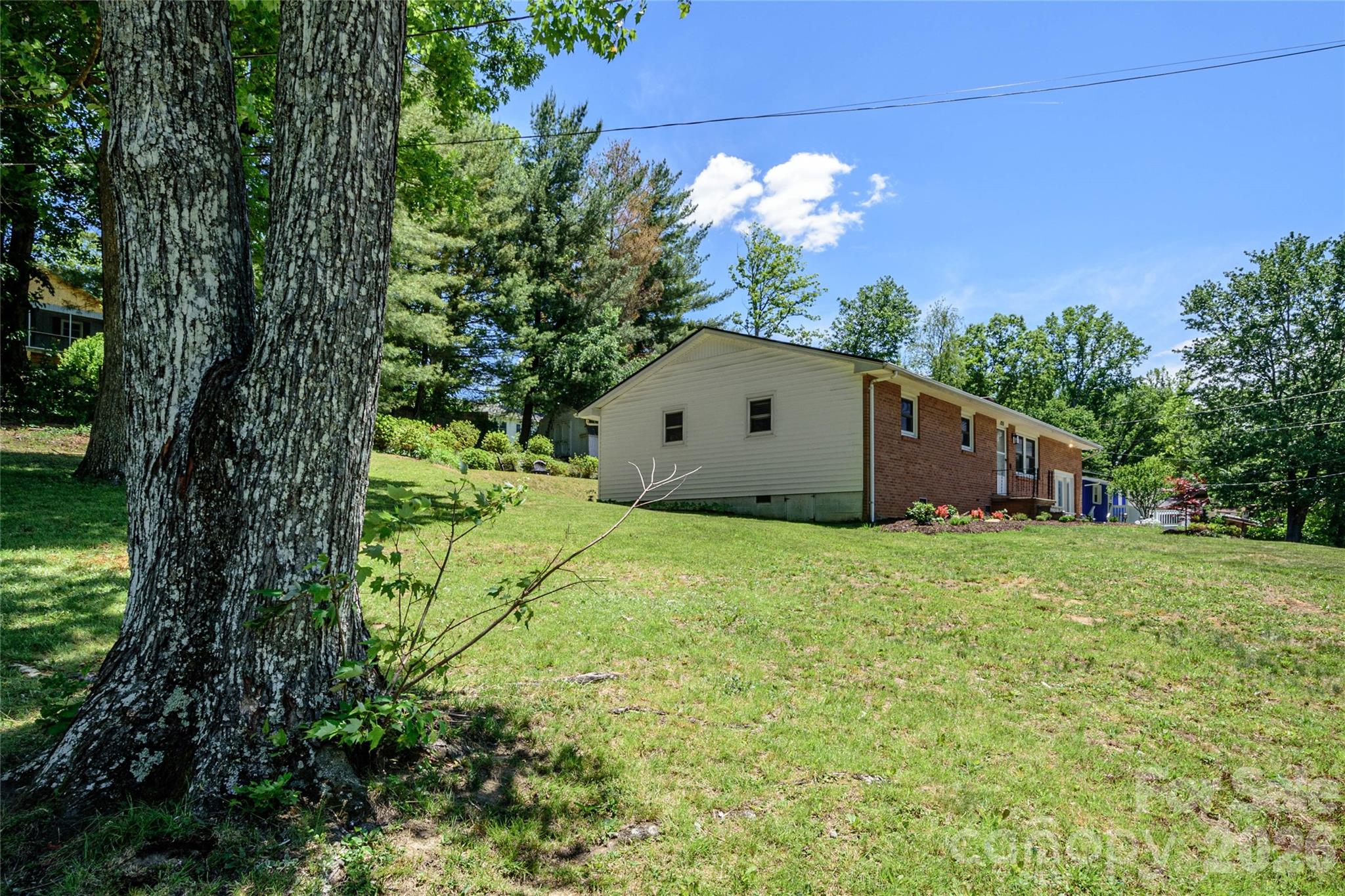 155 Chestnut Place Property Photo 6