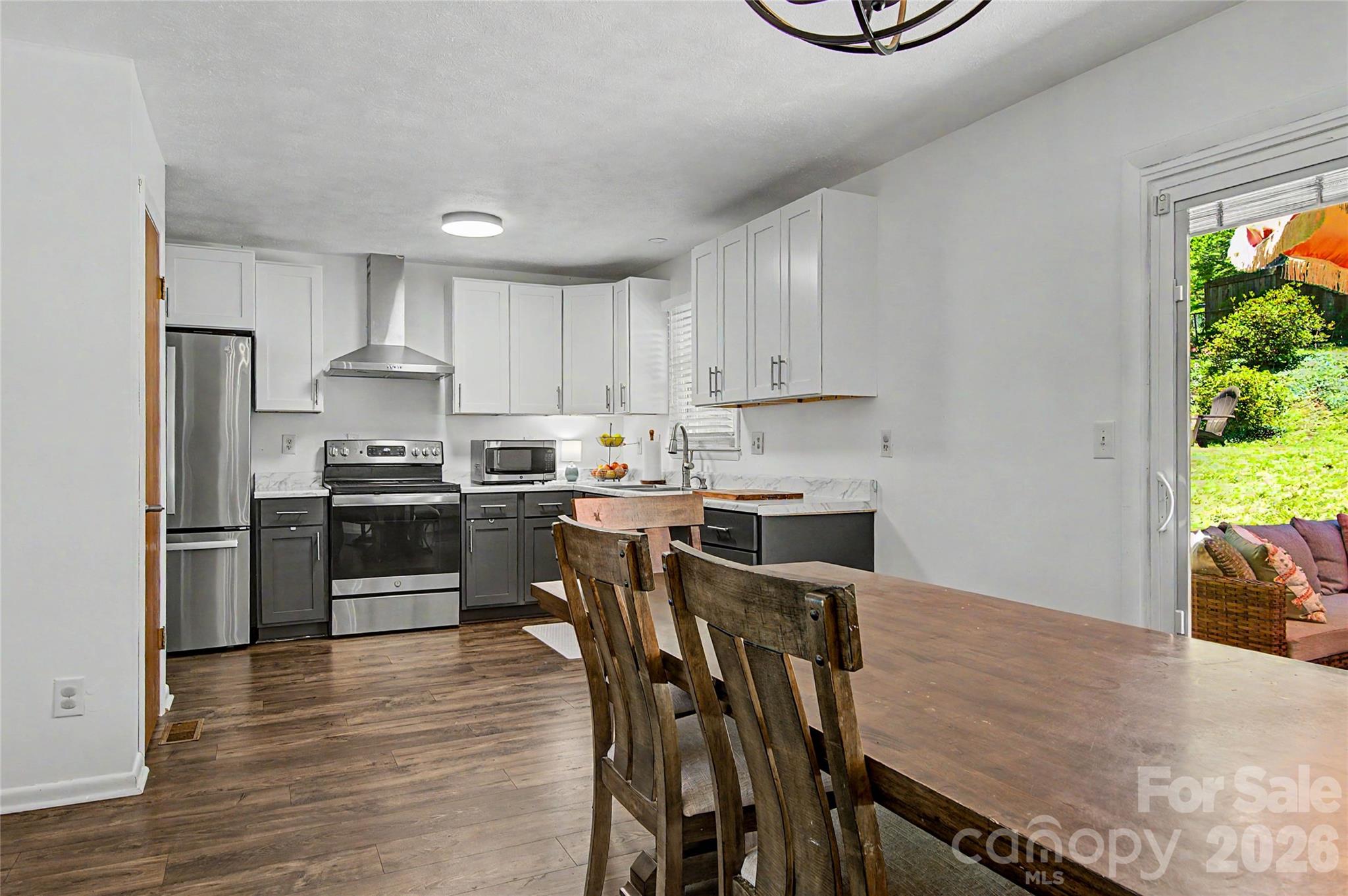155 Chestnut Place Property Photo 7