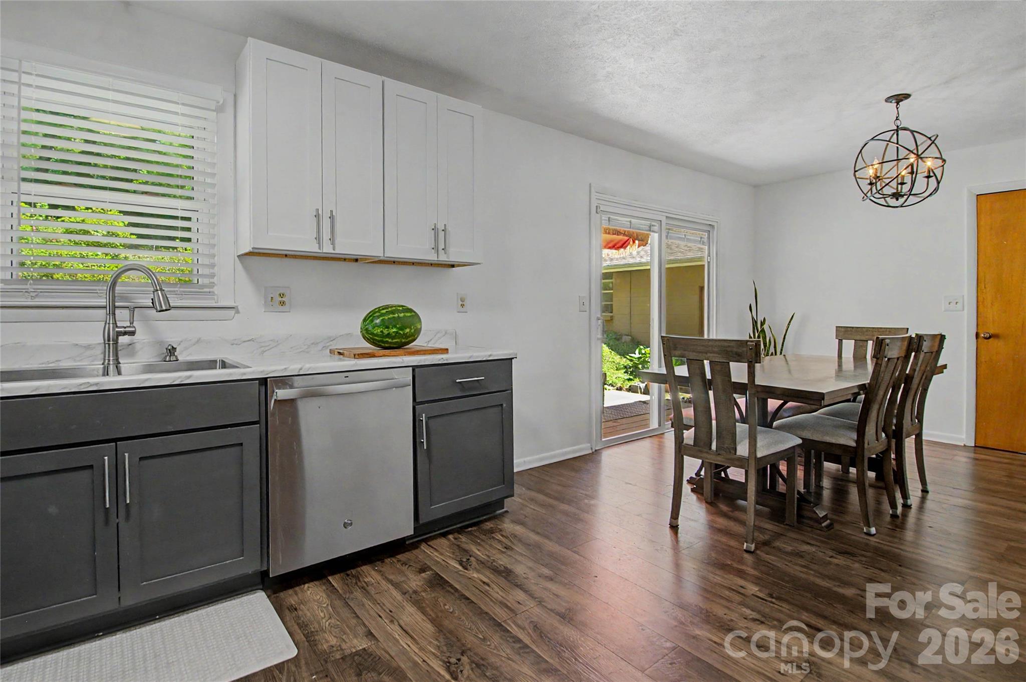 155 Chestnut Place Property Photo 25