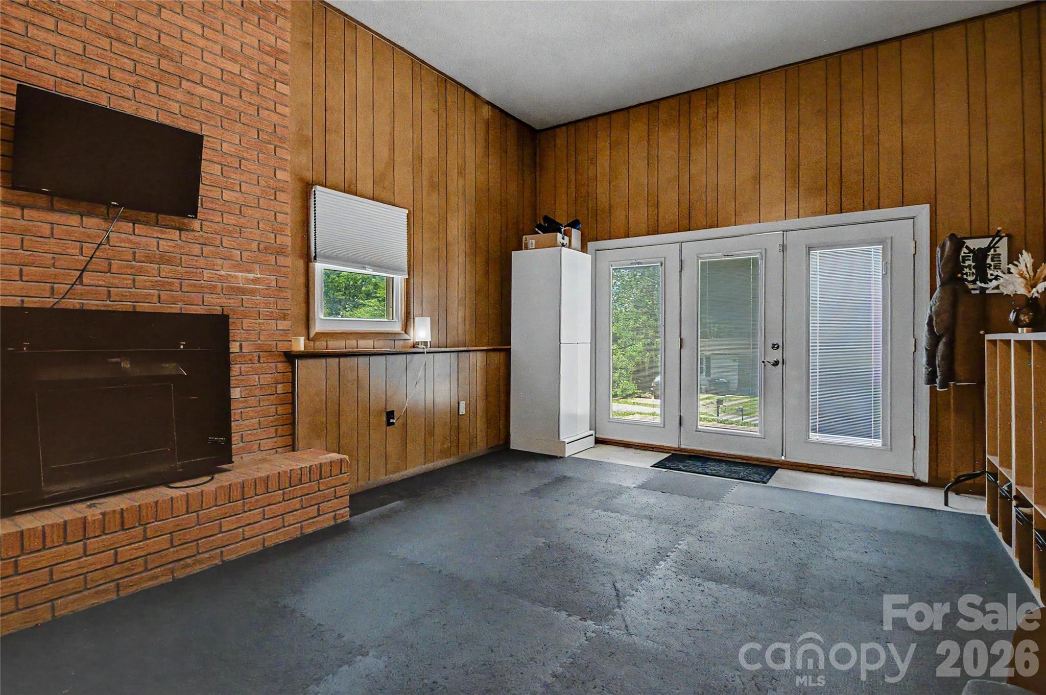 155 Chestnut Place Property Photo 27