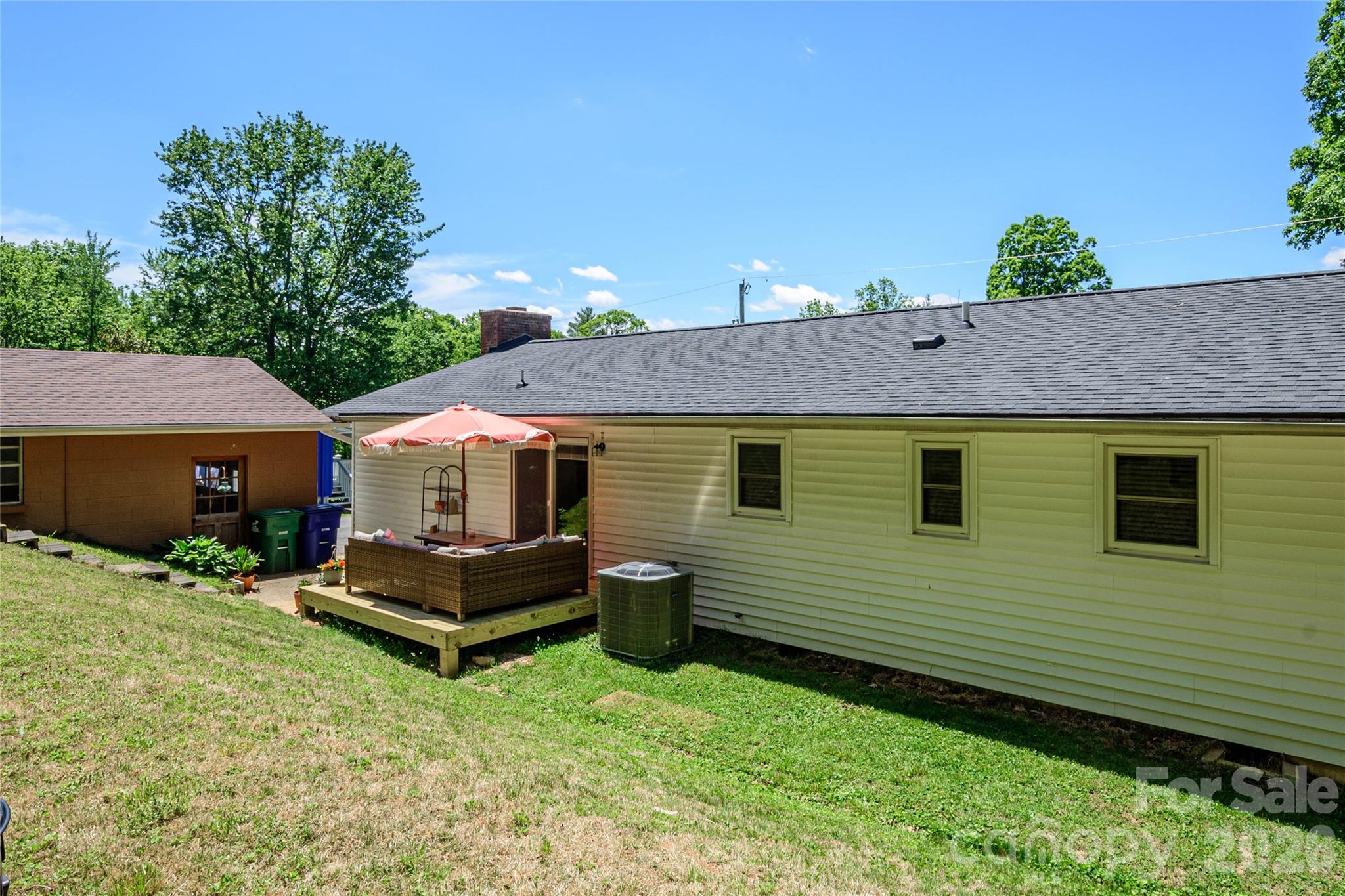 155 Chestnut Place Property Photo 34