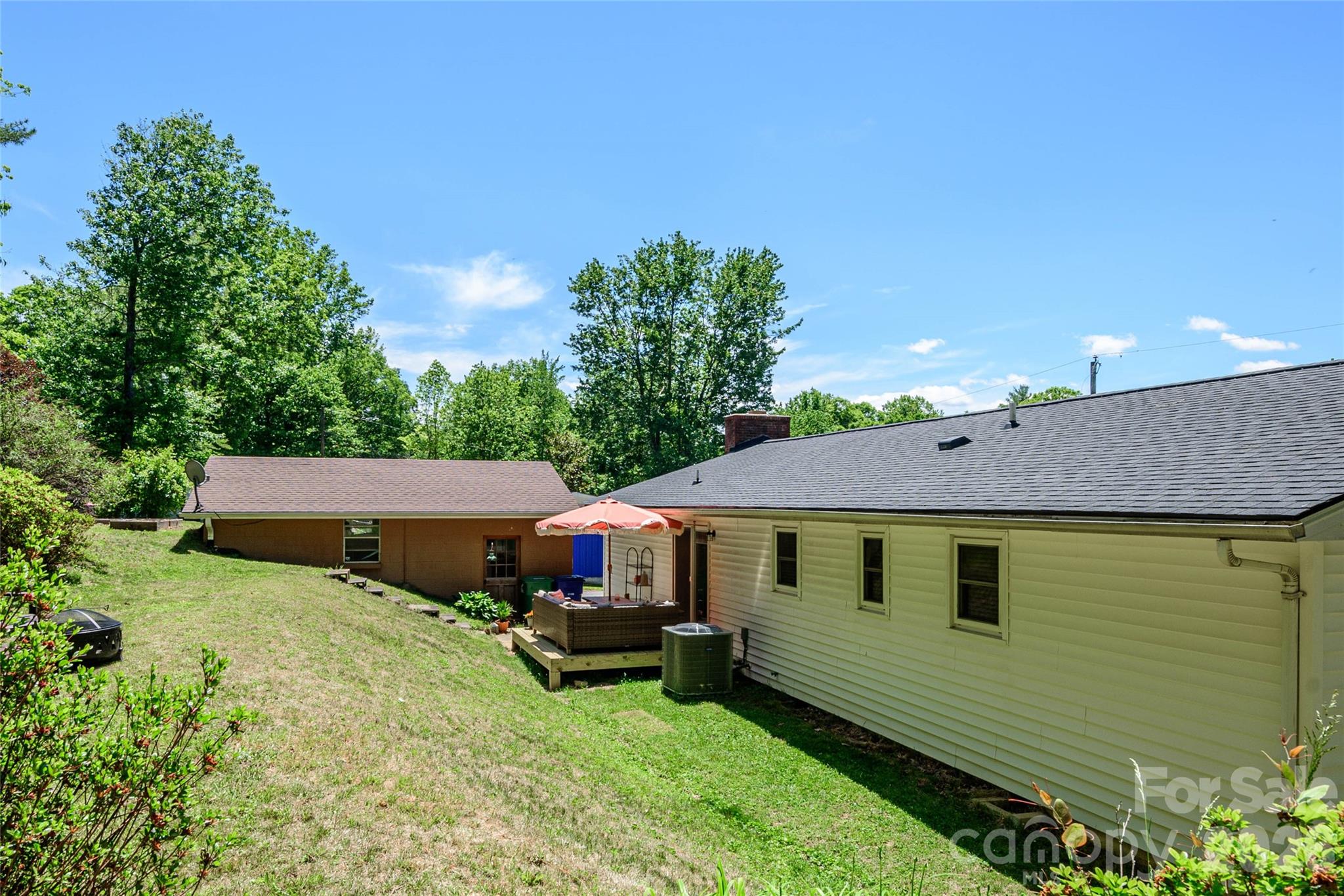 155 Chestnut Place Property Photo 41