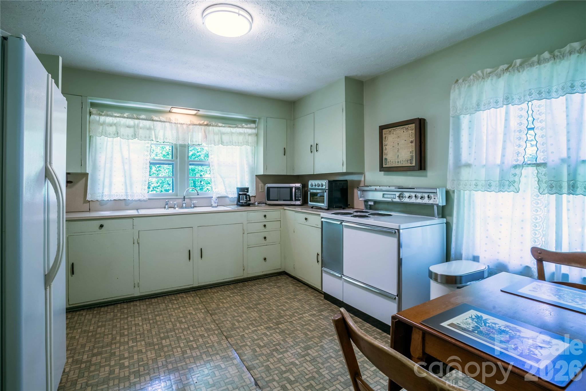 3004 Kanuga Road Property Photo 4