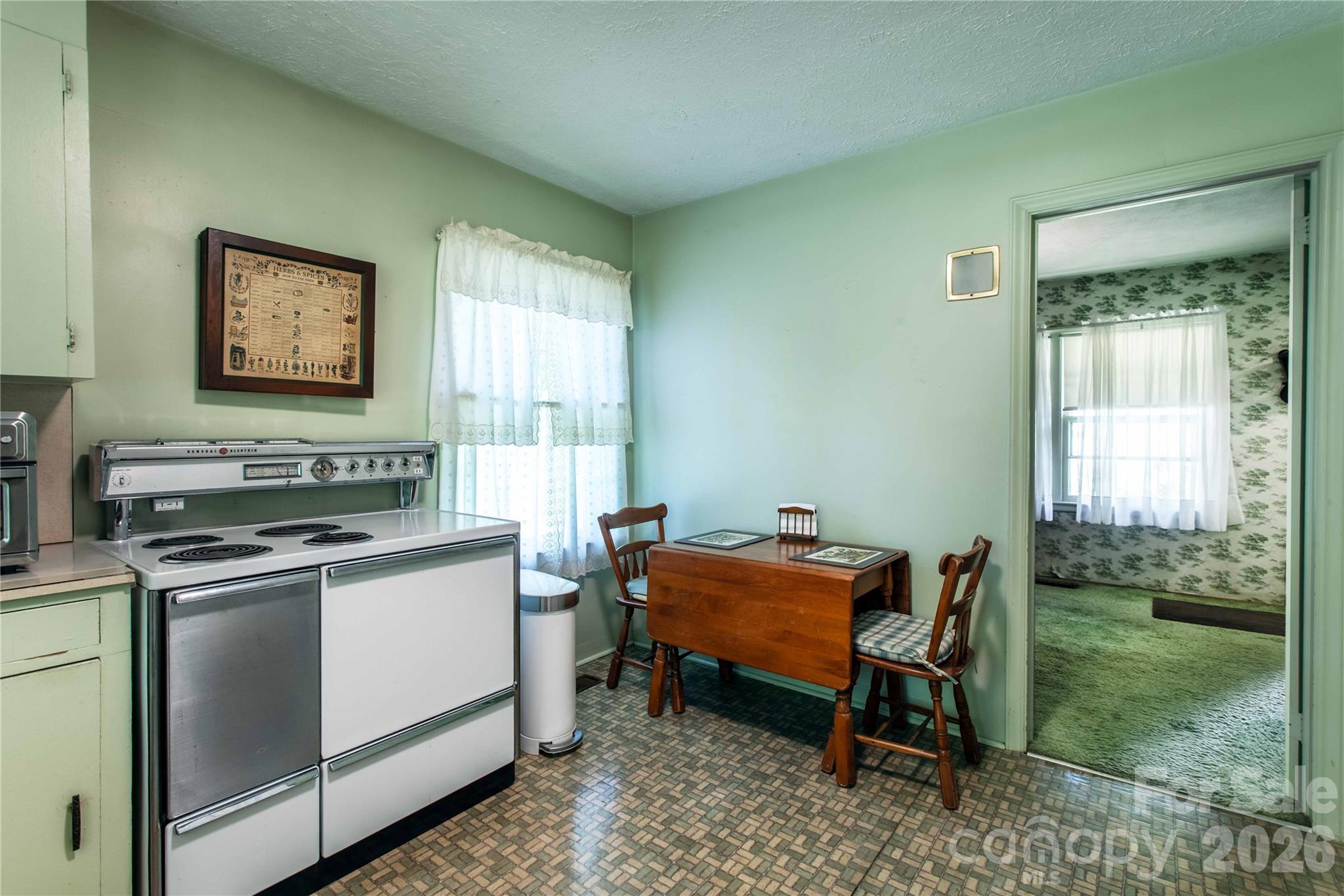 3004 Kanuga Road Property Photo 6