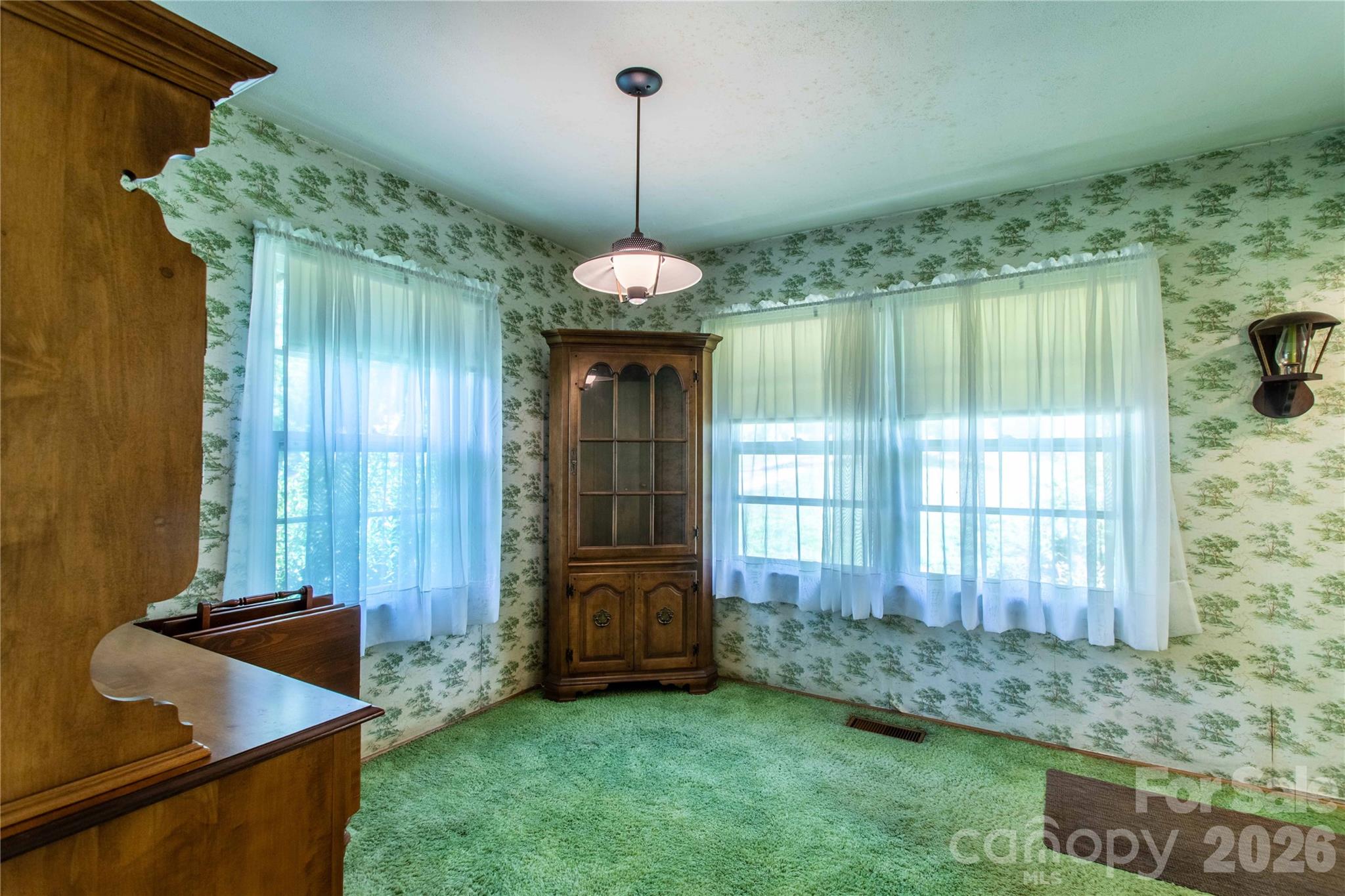 3004 Kanuga Road Property Photo 8