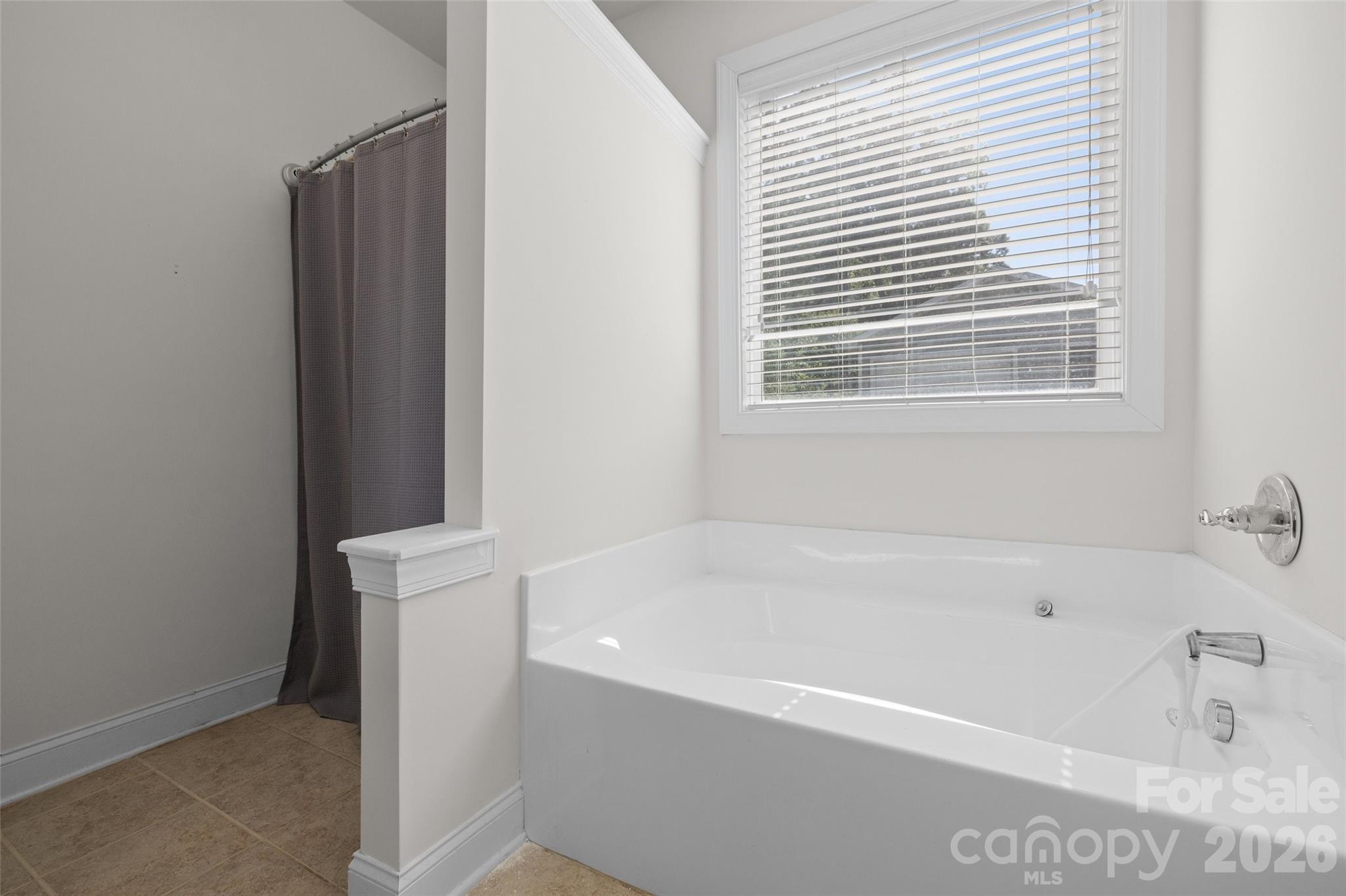 578 Daventry Court Property Photo 15
