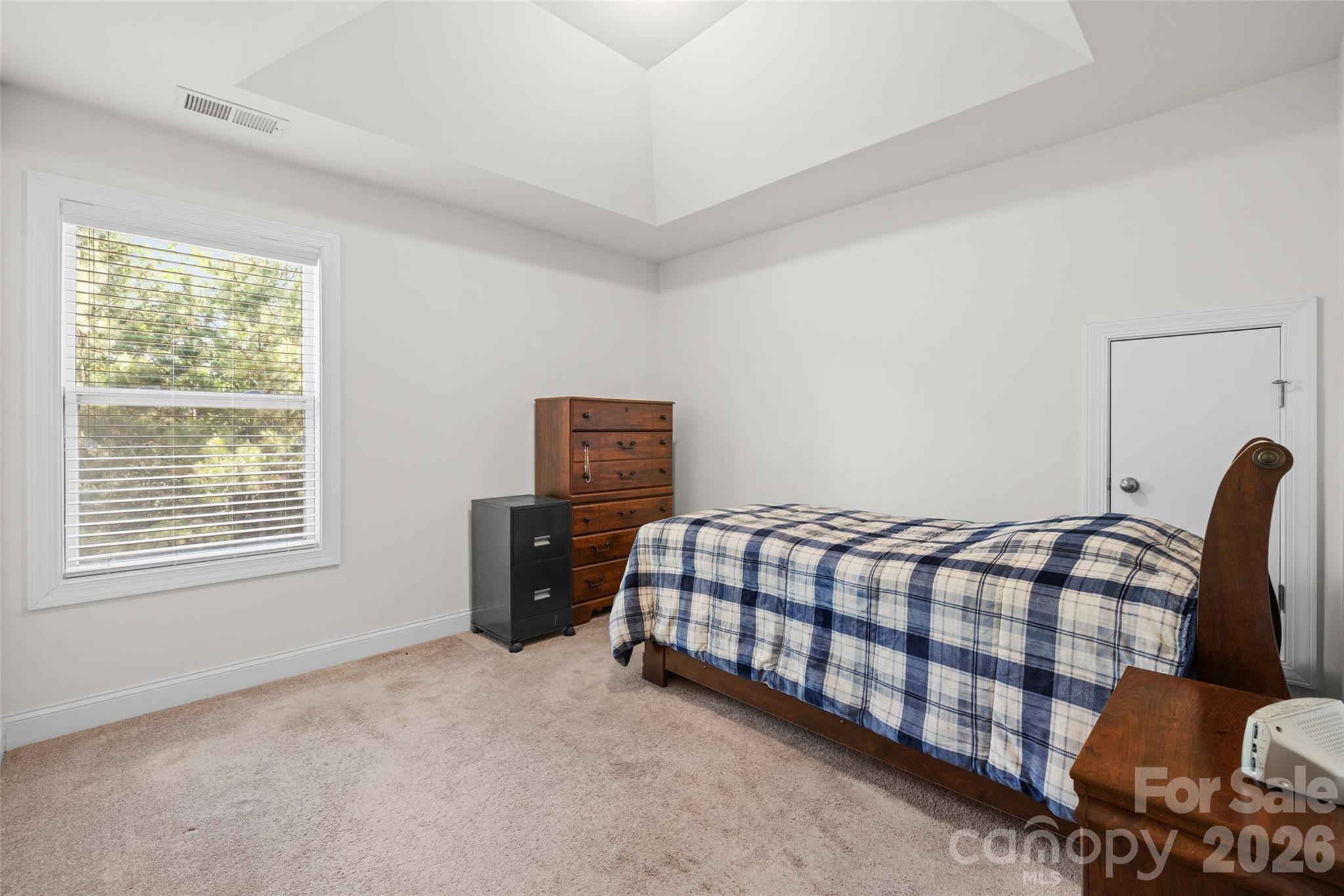 578 Daventry Court Property Photo 21
