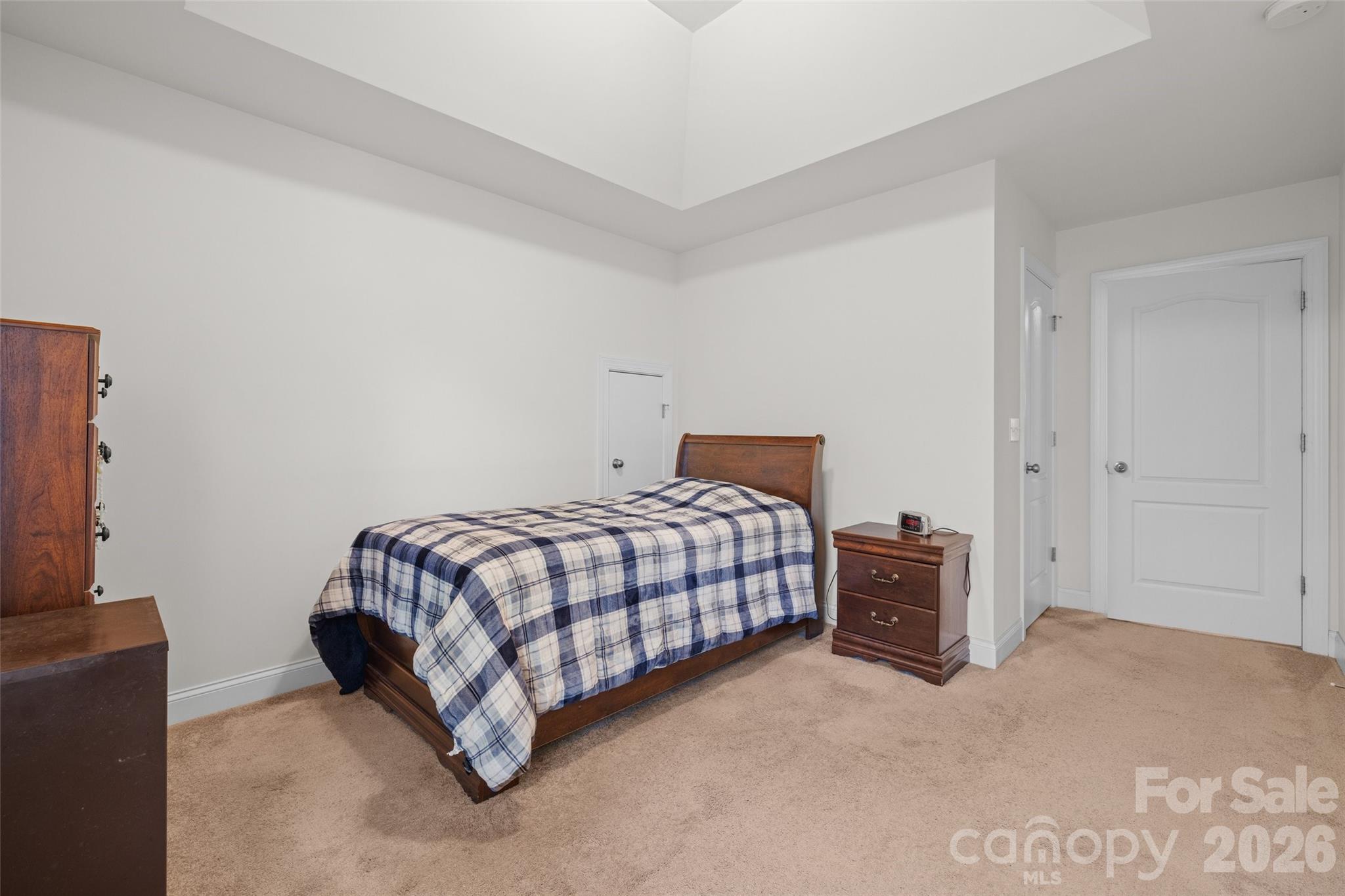 578 Daventry Court Property Photo 22