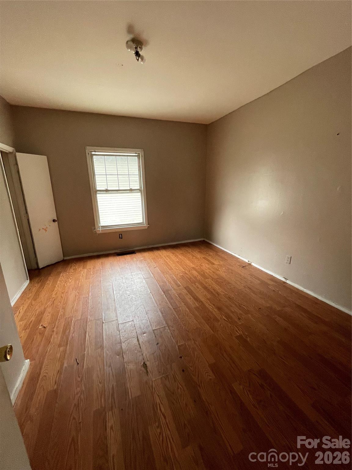 411 Klumac Road Property Photo 8