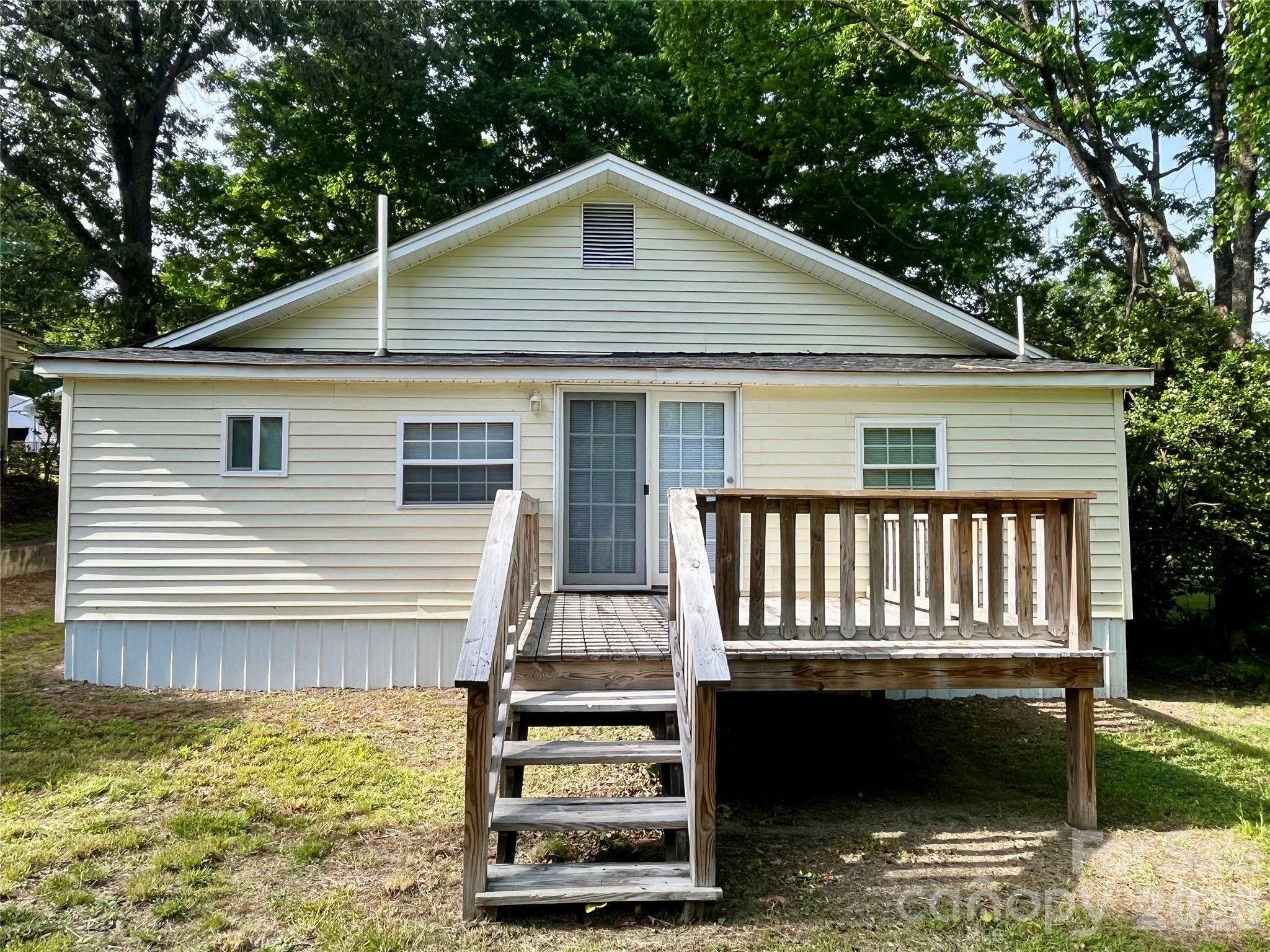 515 Spencer Avenue Property Photo 4