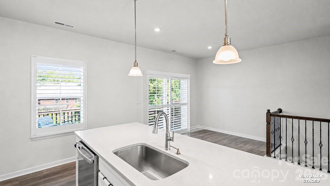 2607 Grantham Place Drive Property Photo 11