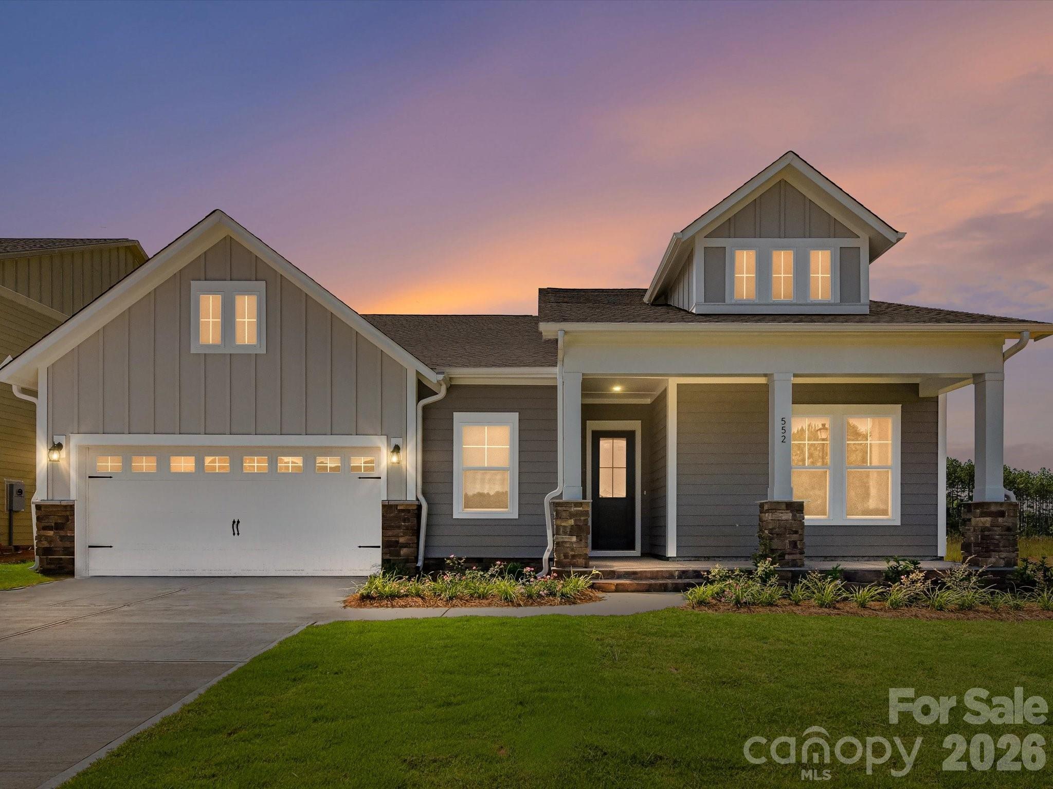 552 Cape Cod Way Property Photo 1