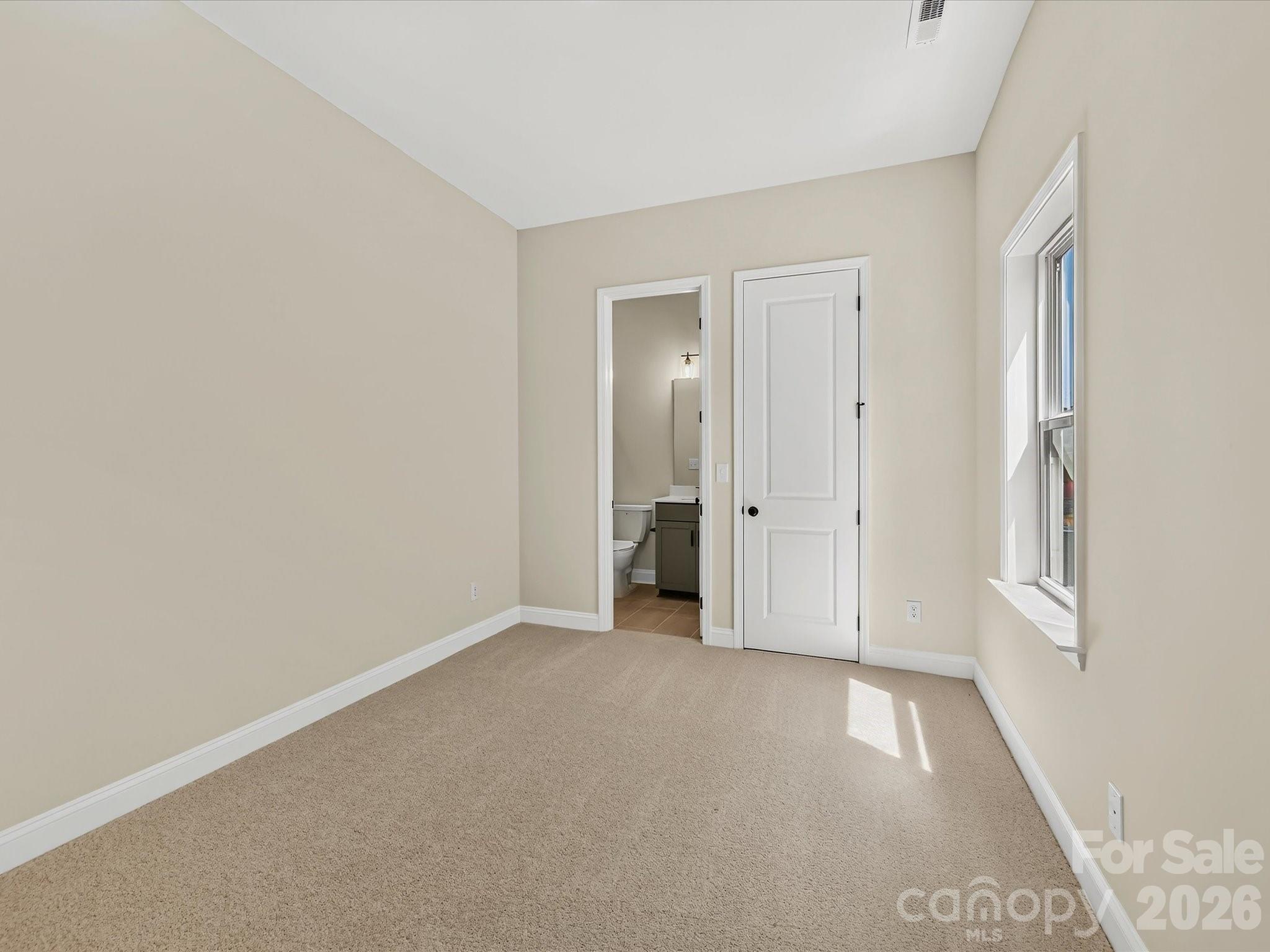 552 Cape Cod Way Property Photo 15
