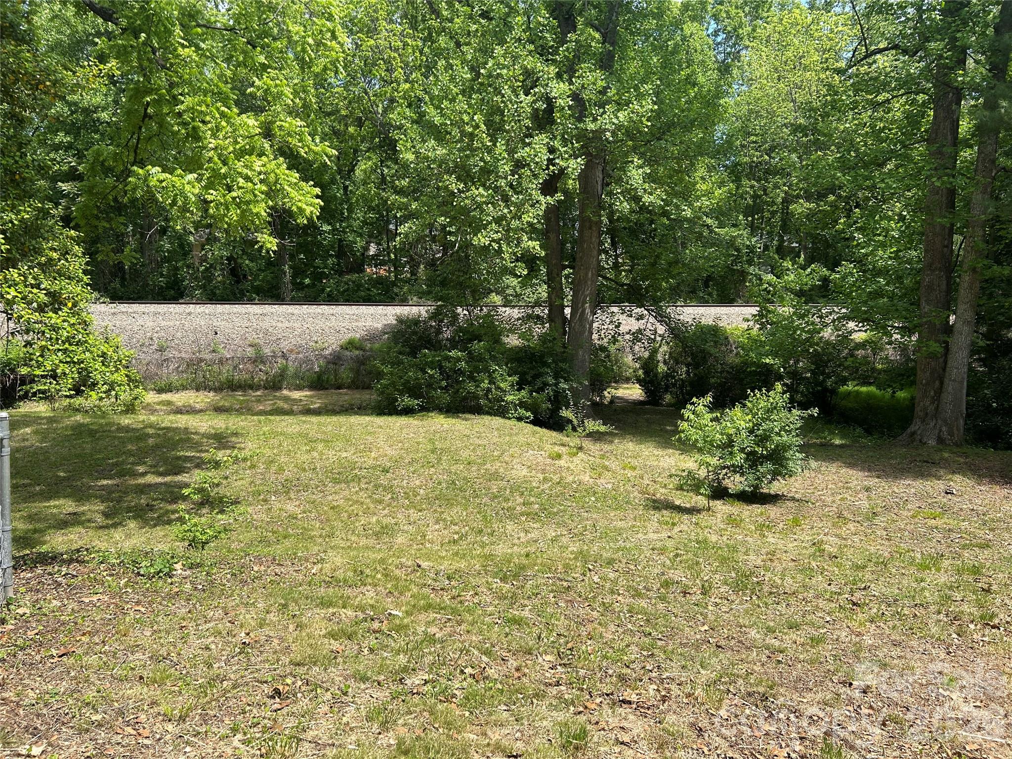 28 Pinecrest Drive 2 Property Photo 12
