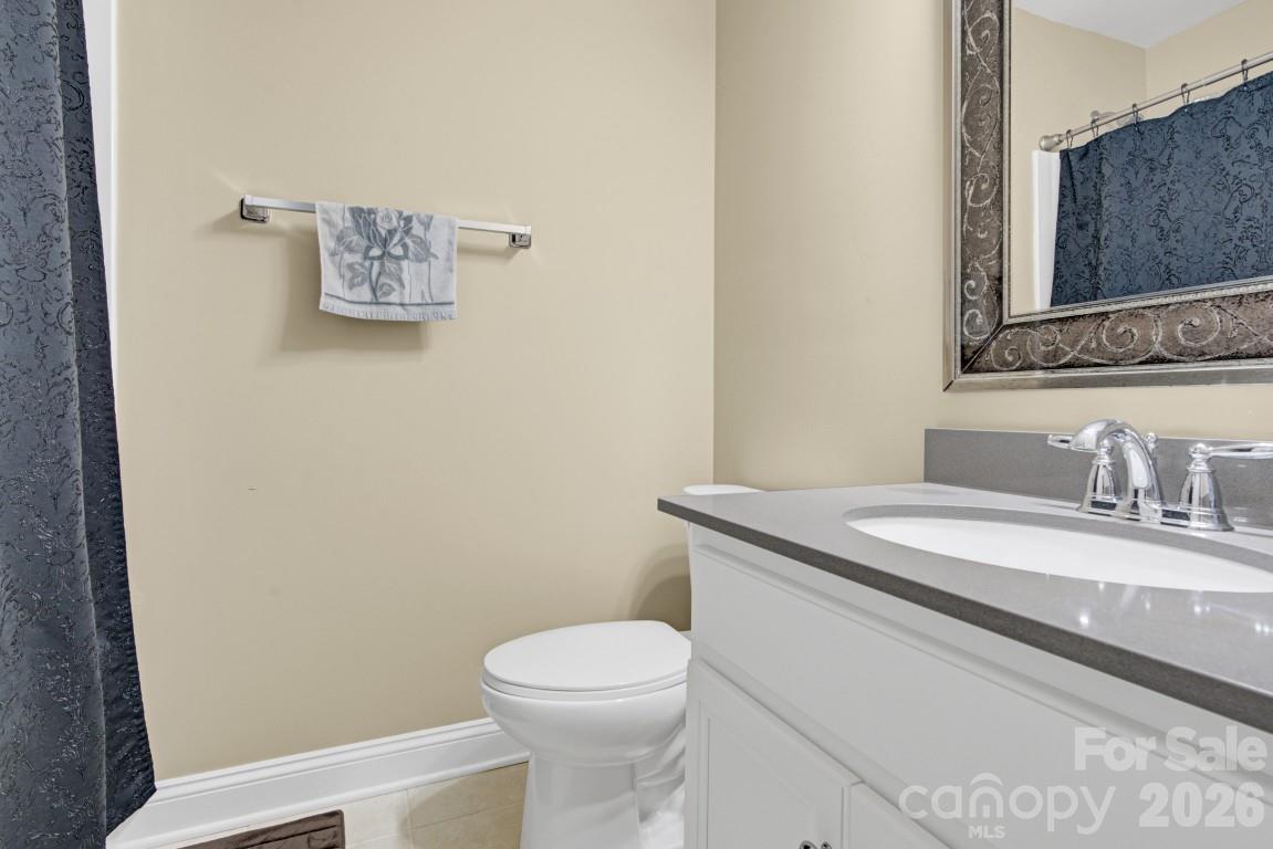 125 Leeward Shoals Lane Property Photo 37