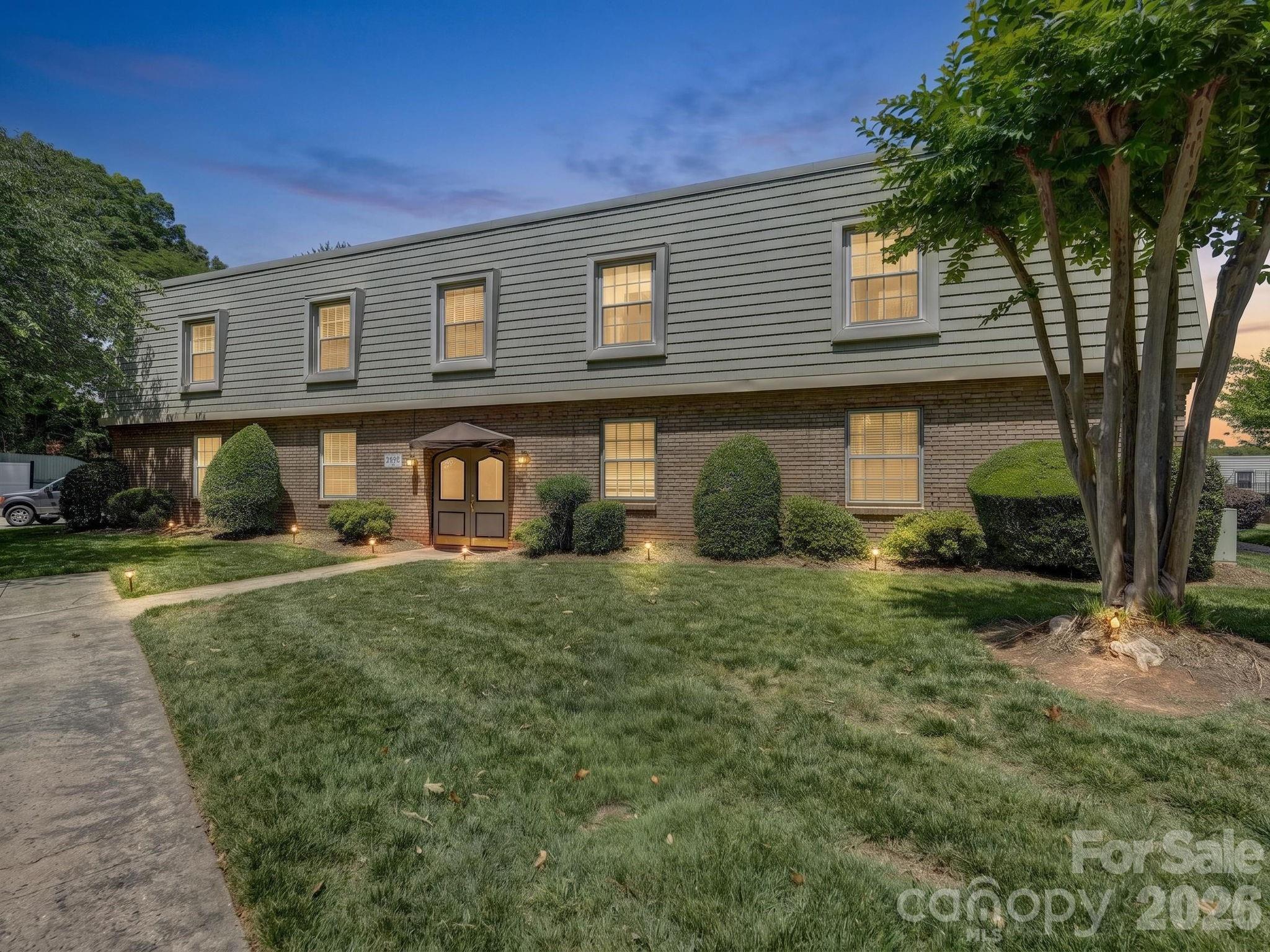 2628 Park Road D Property Photo 1