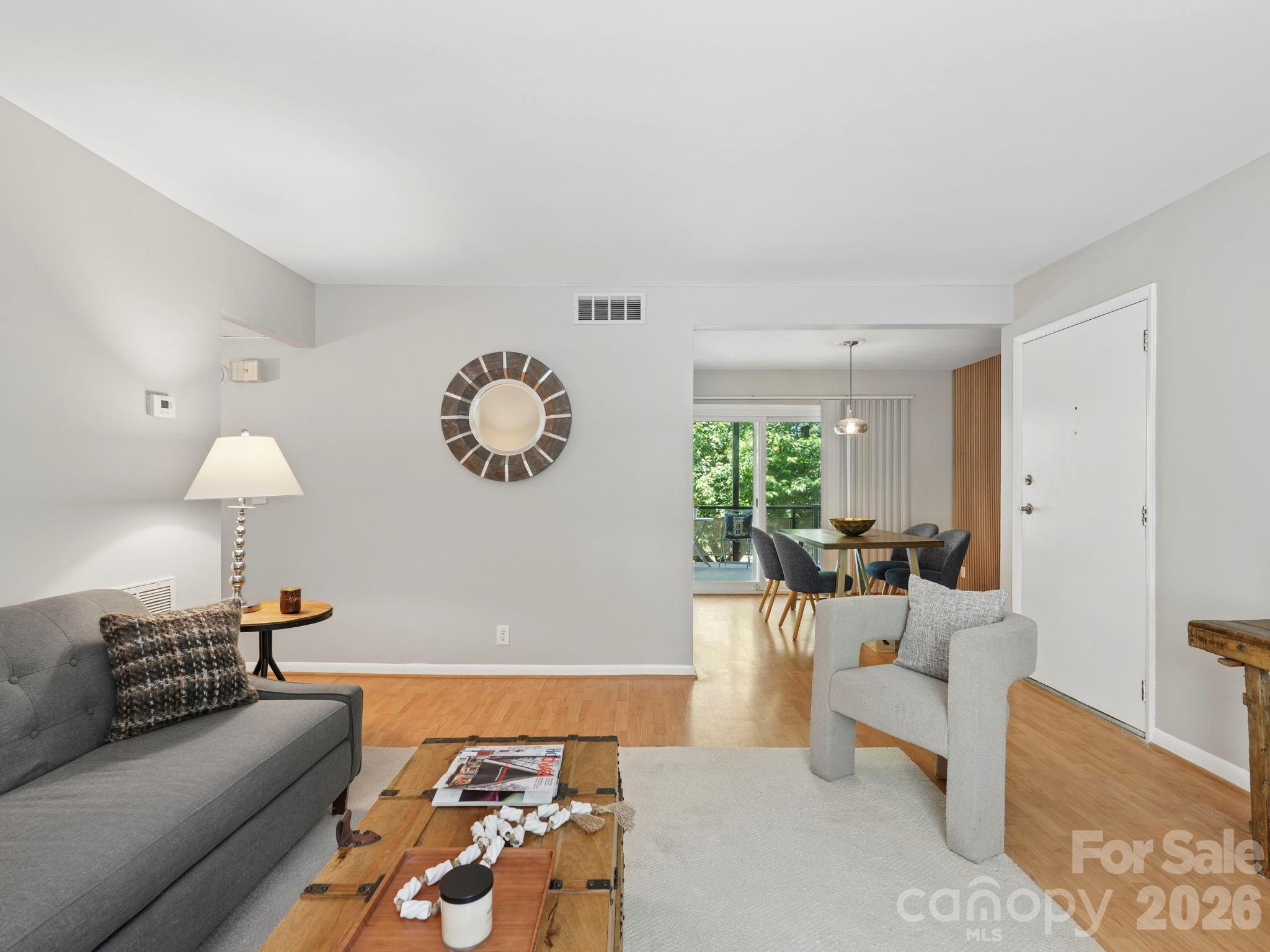 2628 Park Road D Property Photo 5