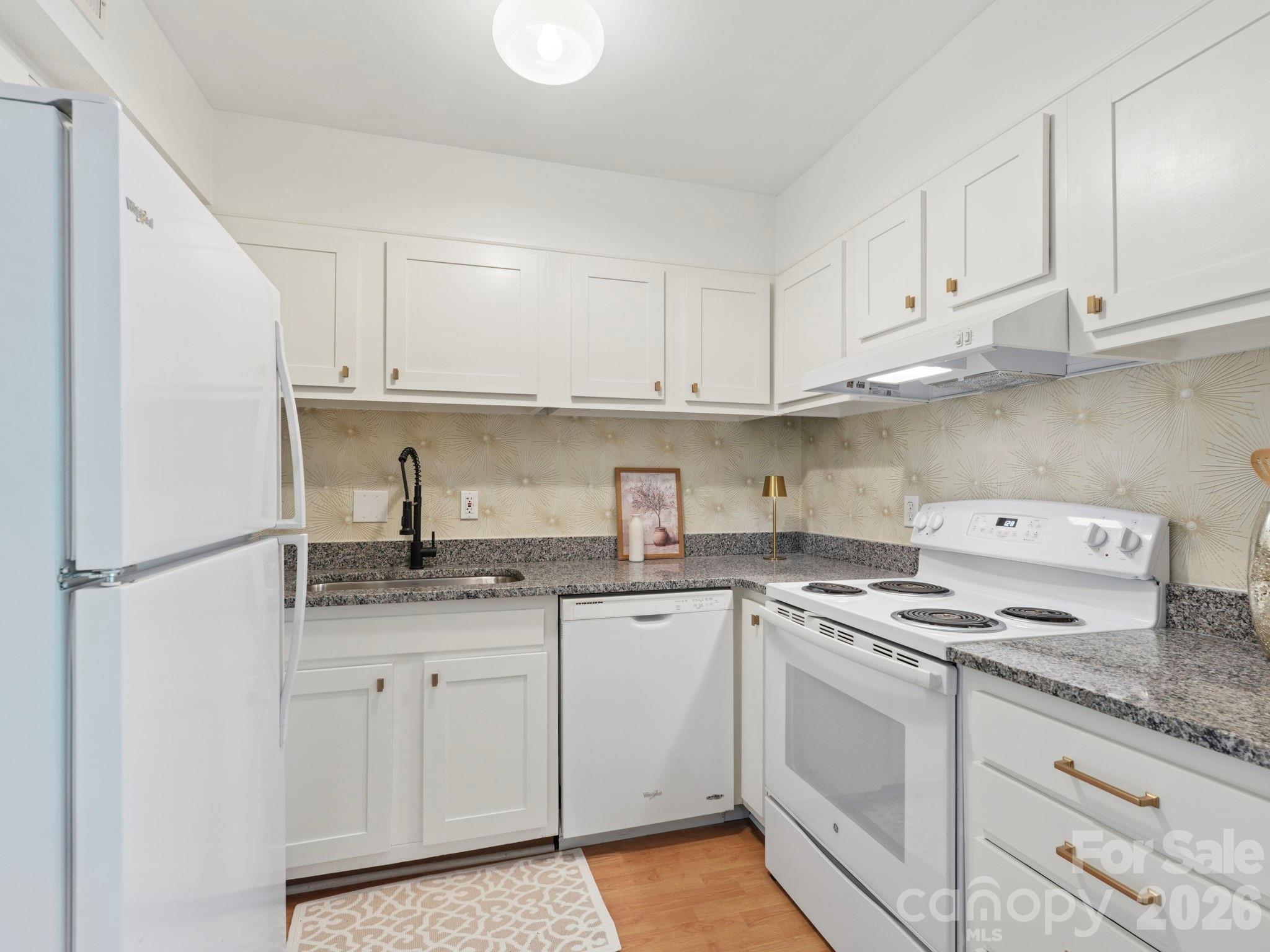 2628 Park Road D Property Photo 7
