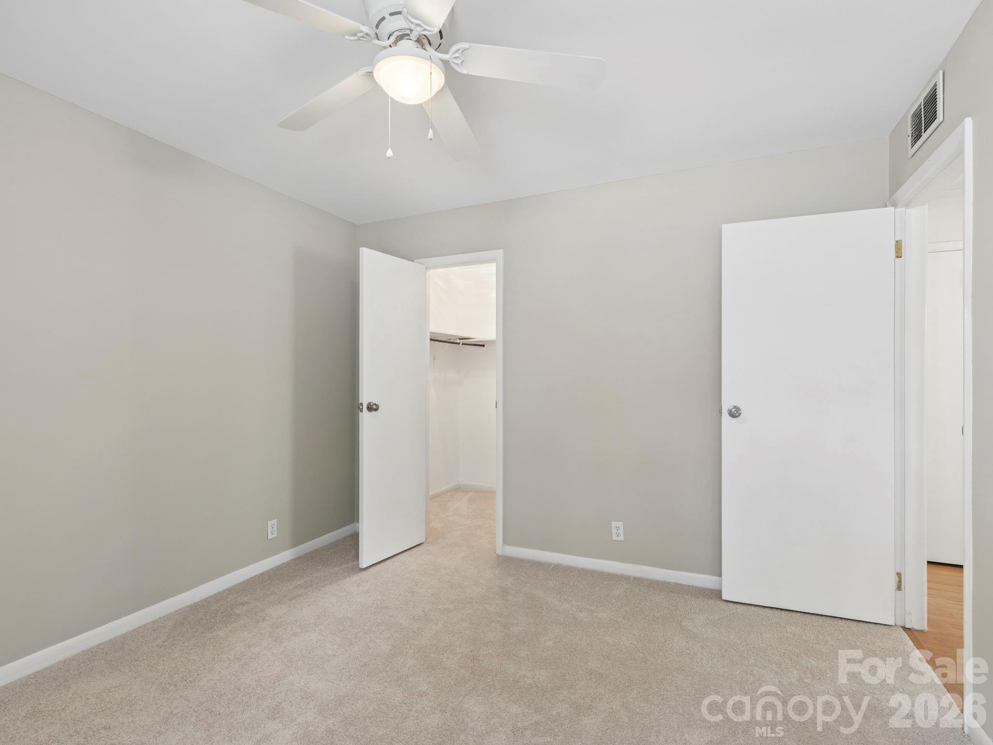 2628 Park Road D Property Photo 17