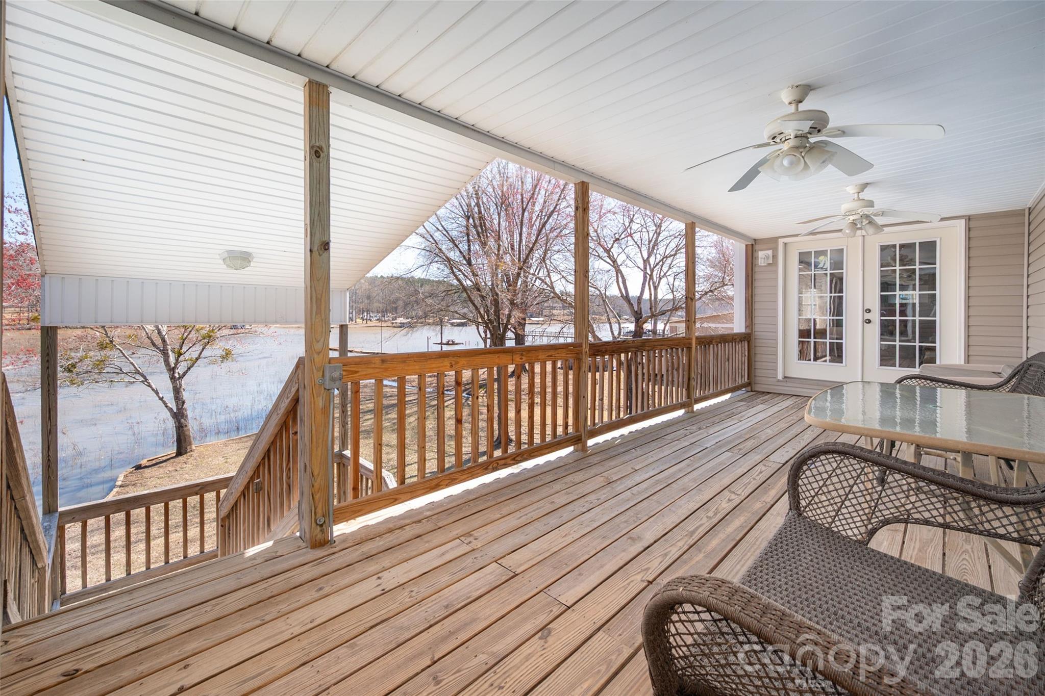 2504 Cottage Lane Property Photo 3