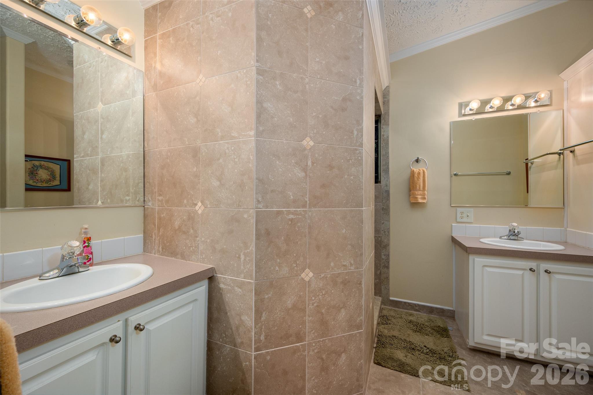2504 Cottage Lane Property Photo 26