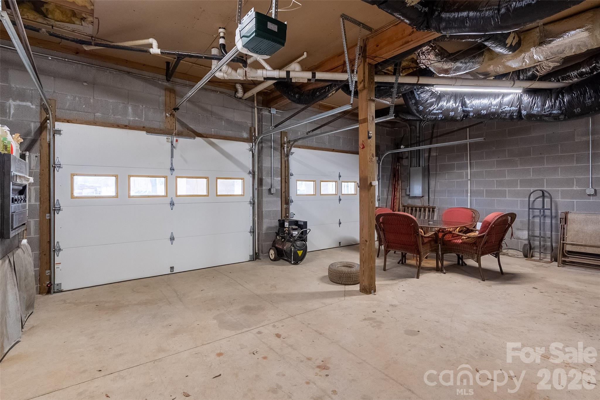 2504 Cottage Lane Property Photo 45