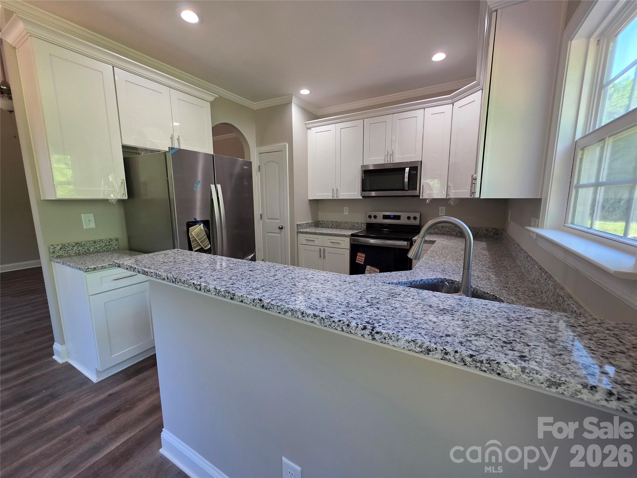 125 Kiser Street Property Photo 8