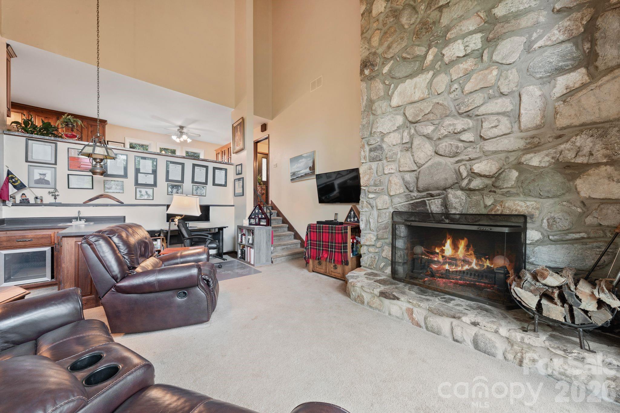 415 Reel Hollow Road Property Photo 15