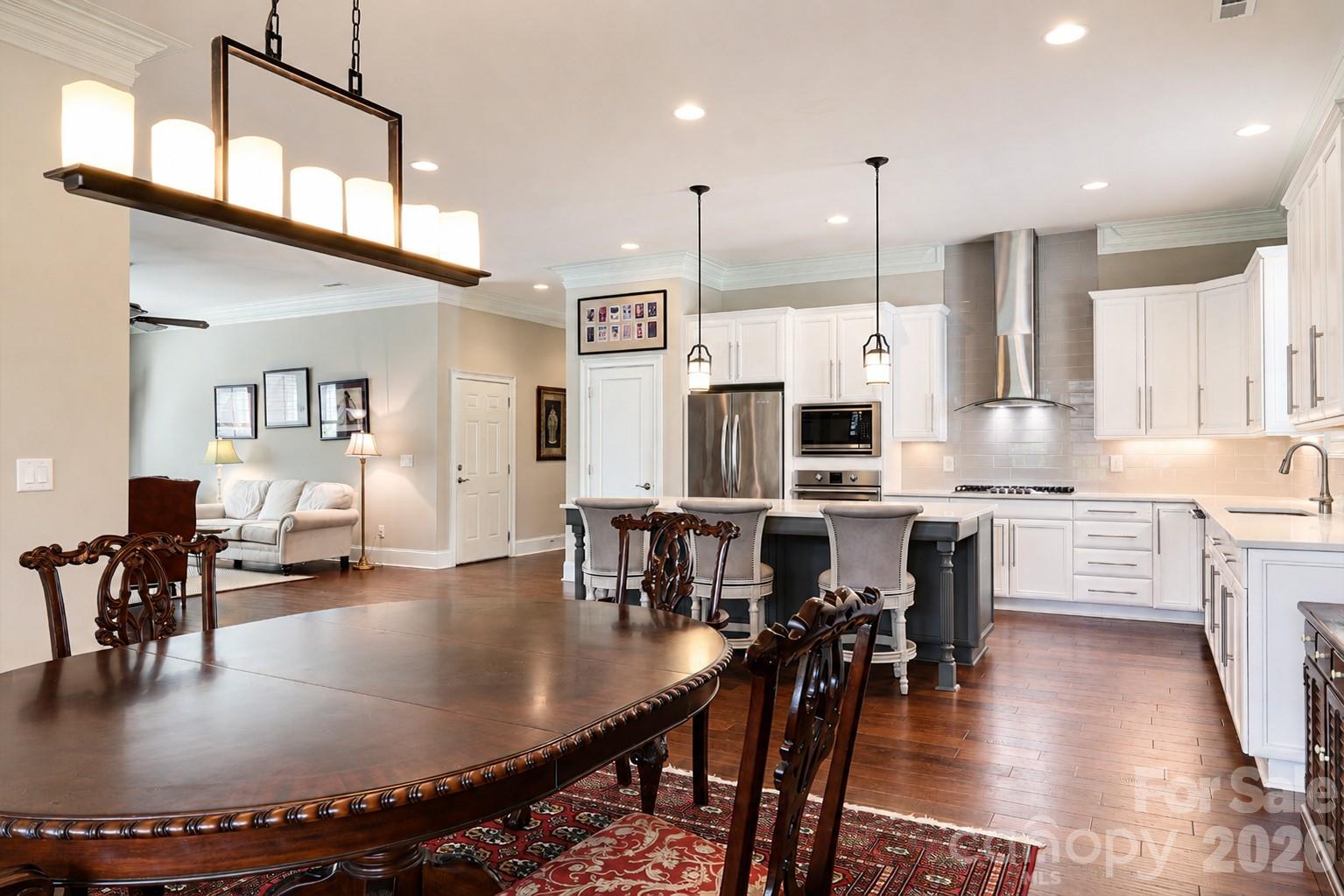 143 Inspired Way Property Photo 8