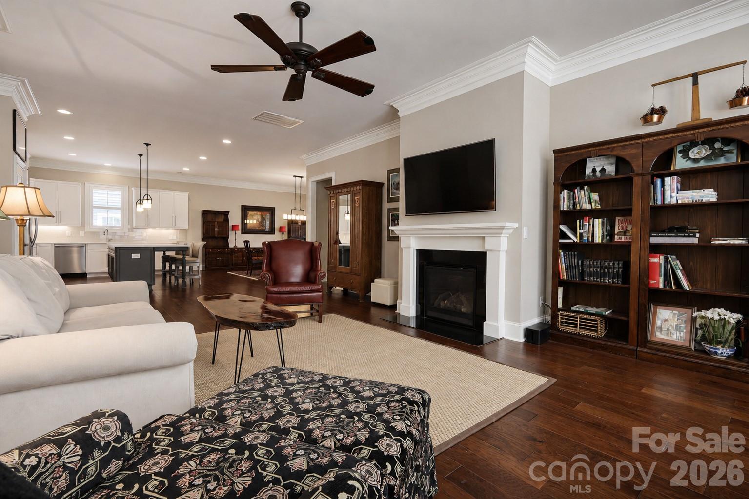 143 Inspired Way Property Photo 11