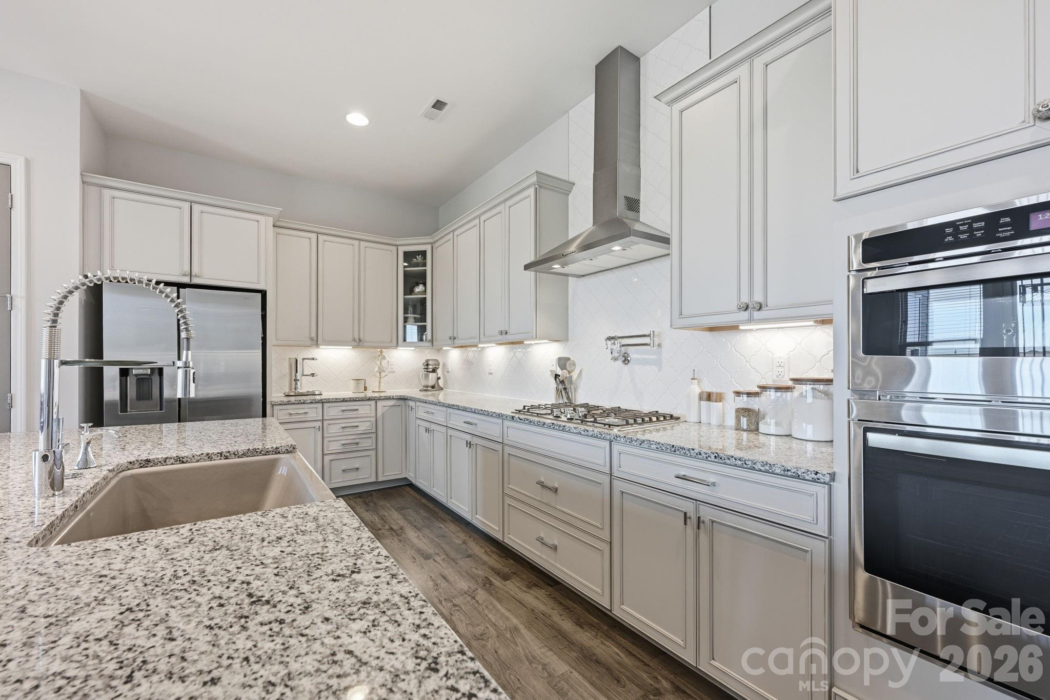 134 Winterberry Street Property Photo 8
