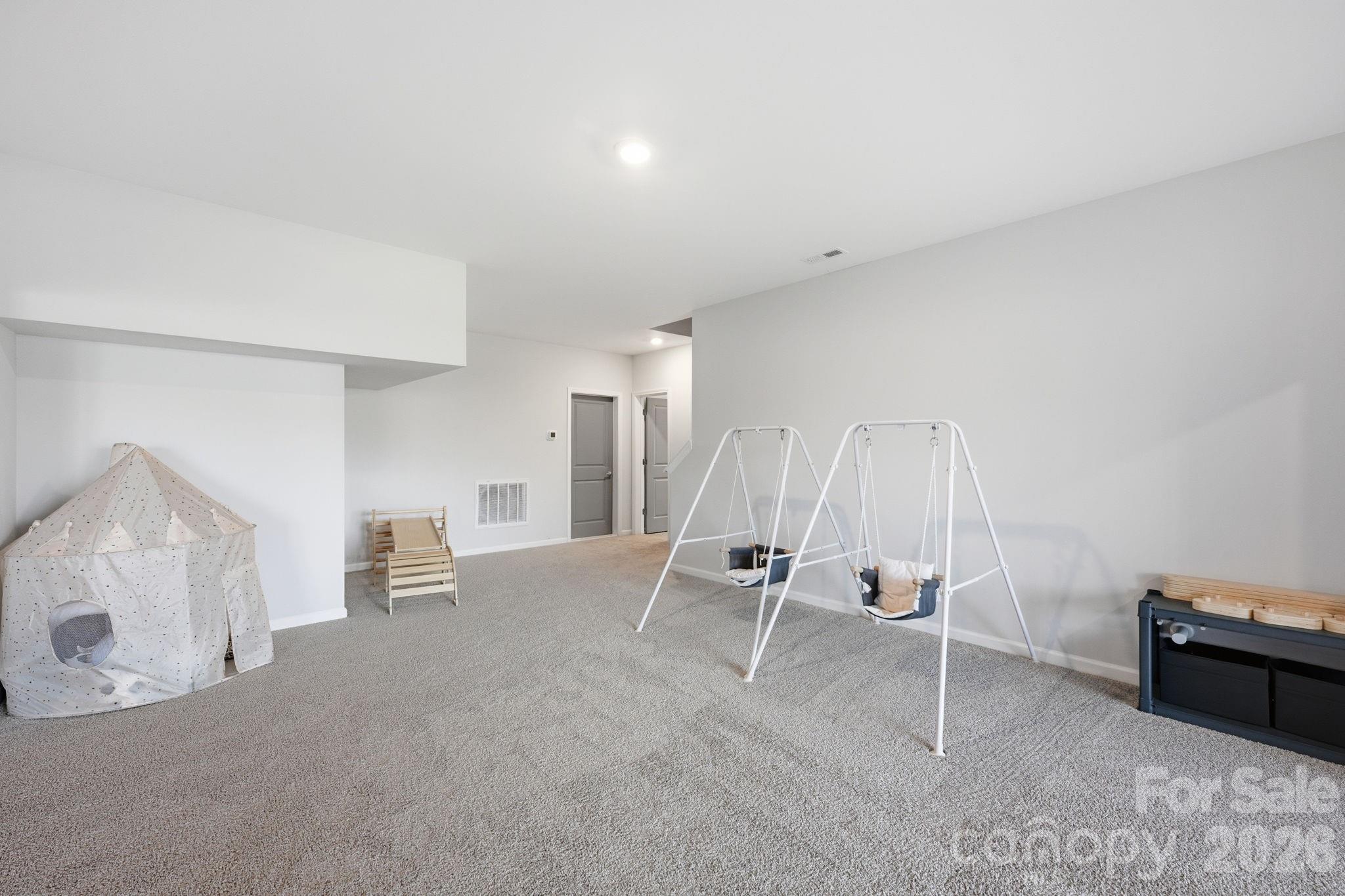 134 Winterberry Street Property Photo 34