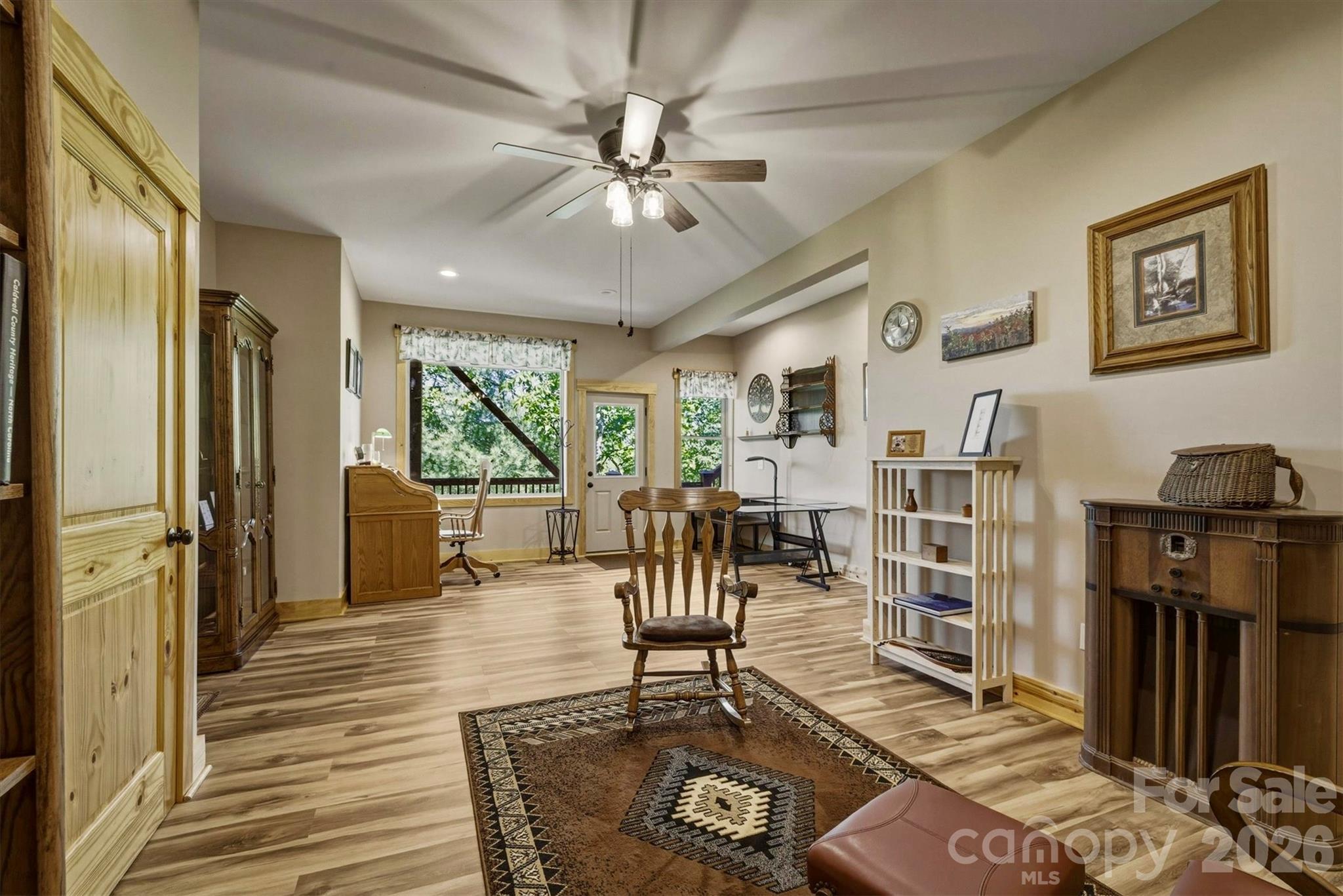 5564 Table View Lane Property Photo 26