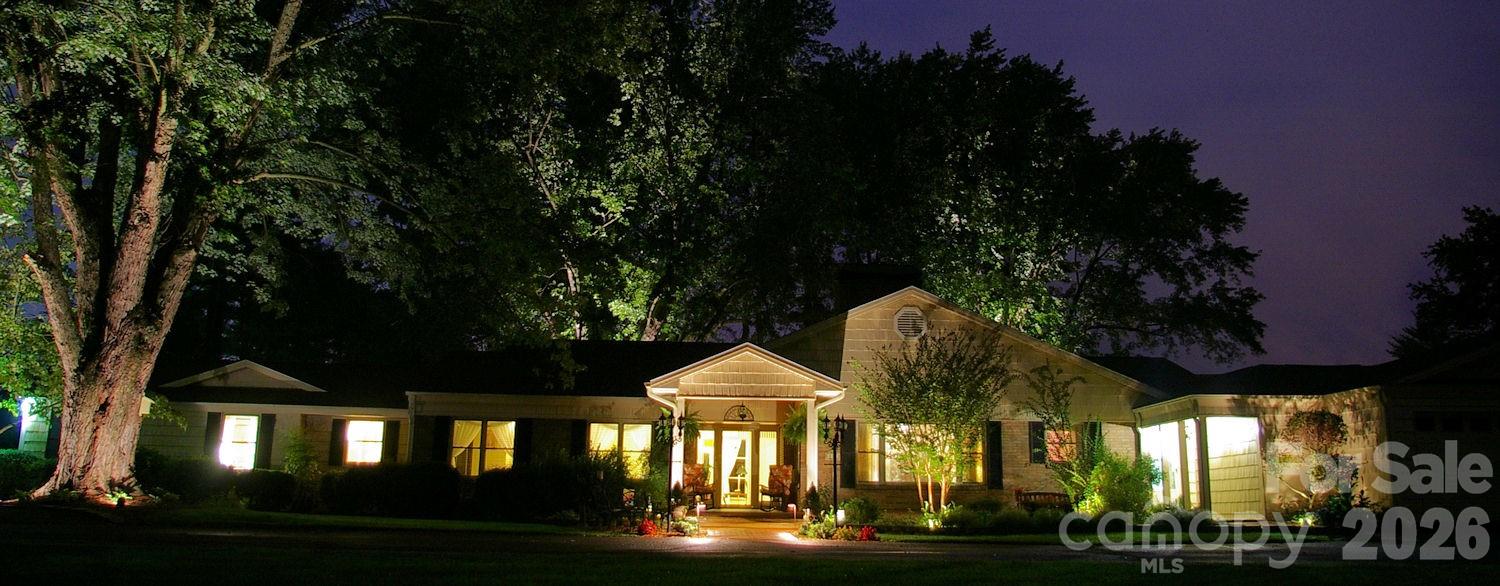 142 Country Club Drive Property Photo 2