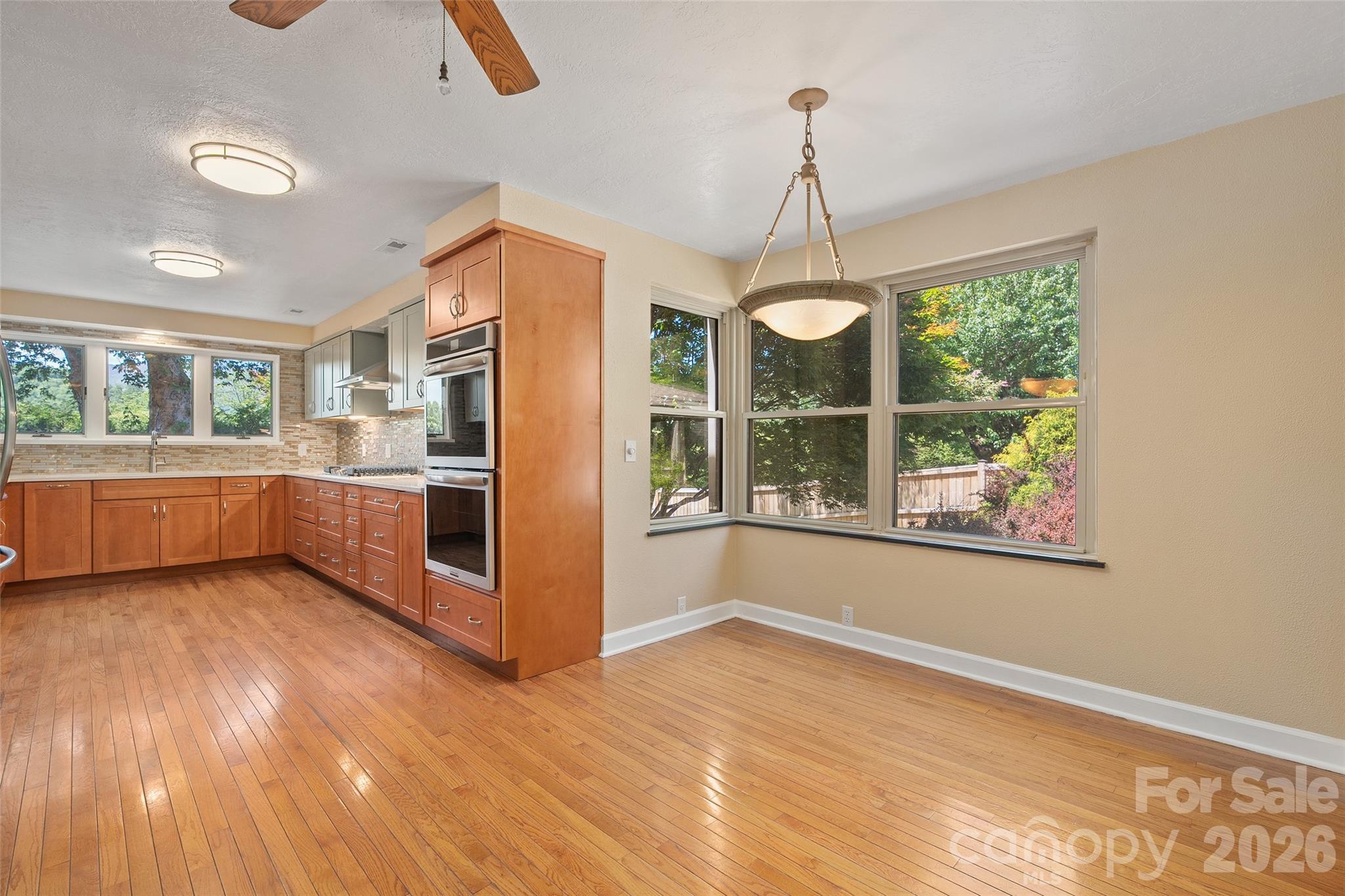 142 Country Club Drive Property Photo 15