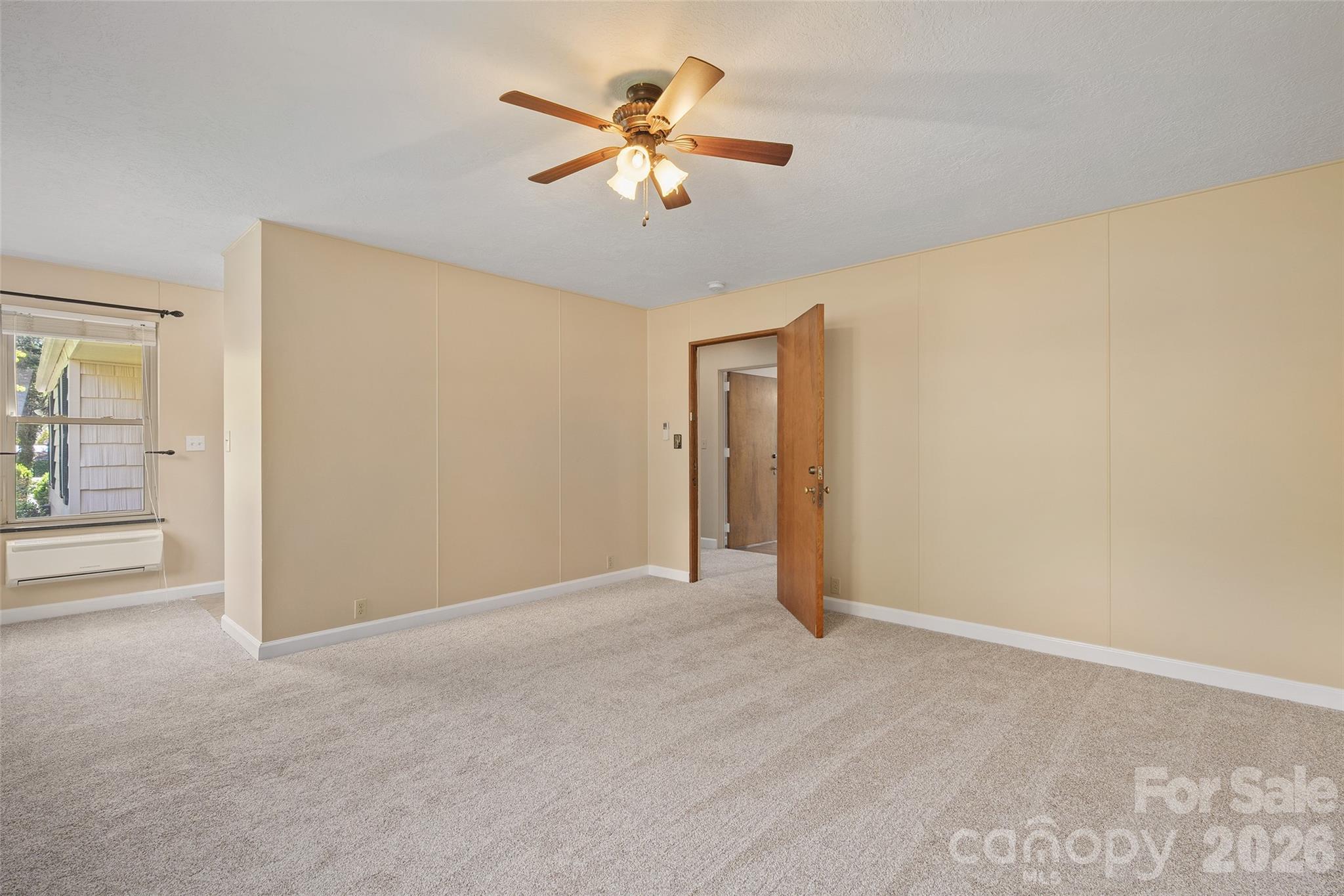 142 Country Club Drive Property Photo 21