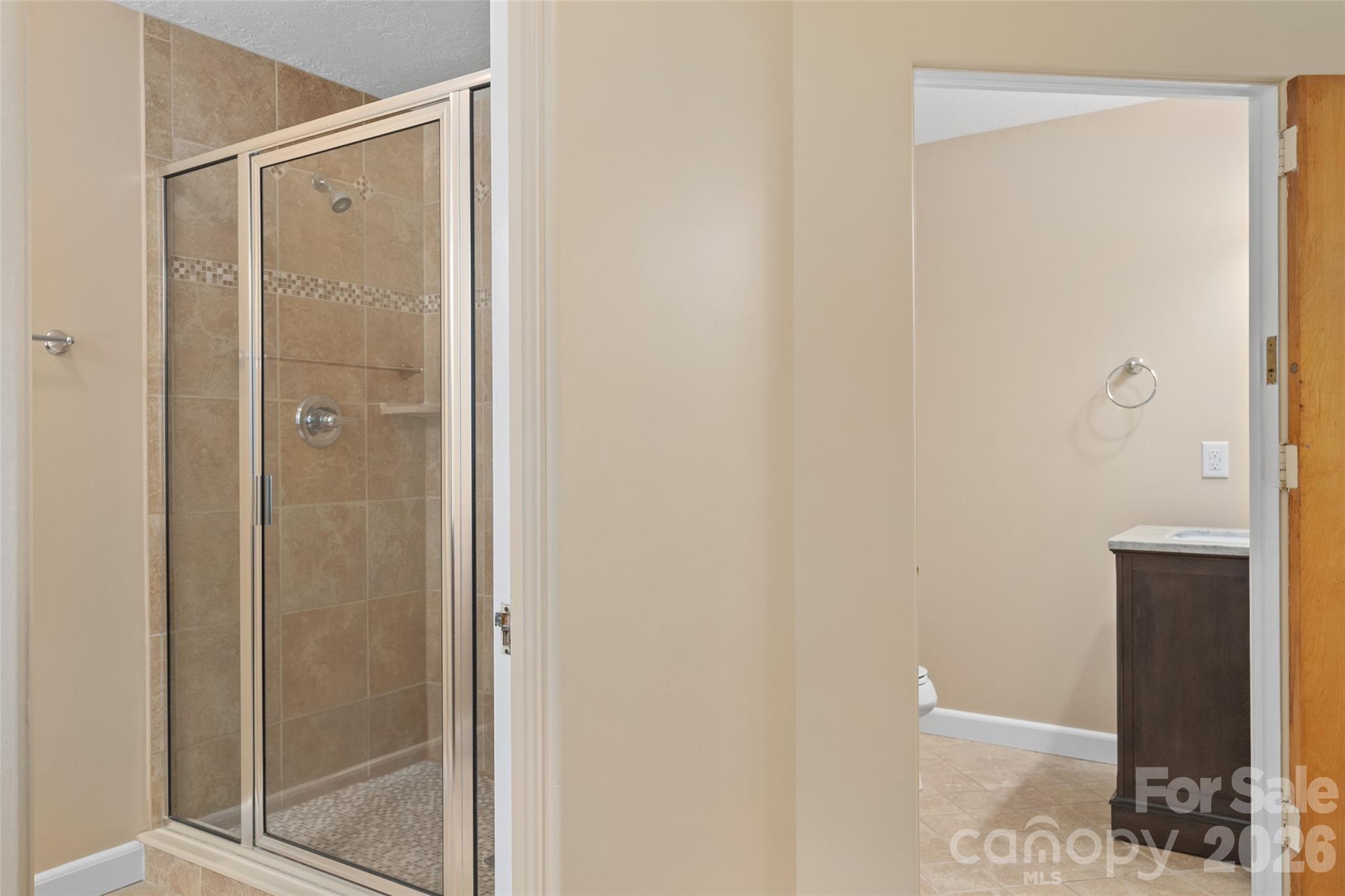 142 Country Club Drive Property Photo 26