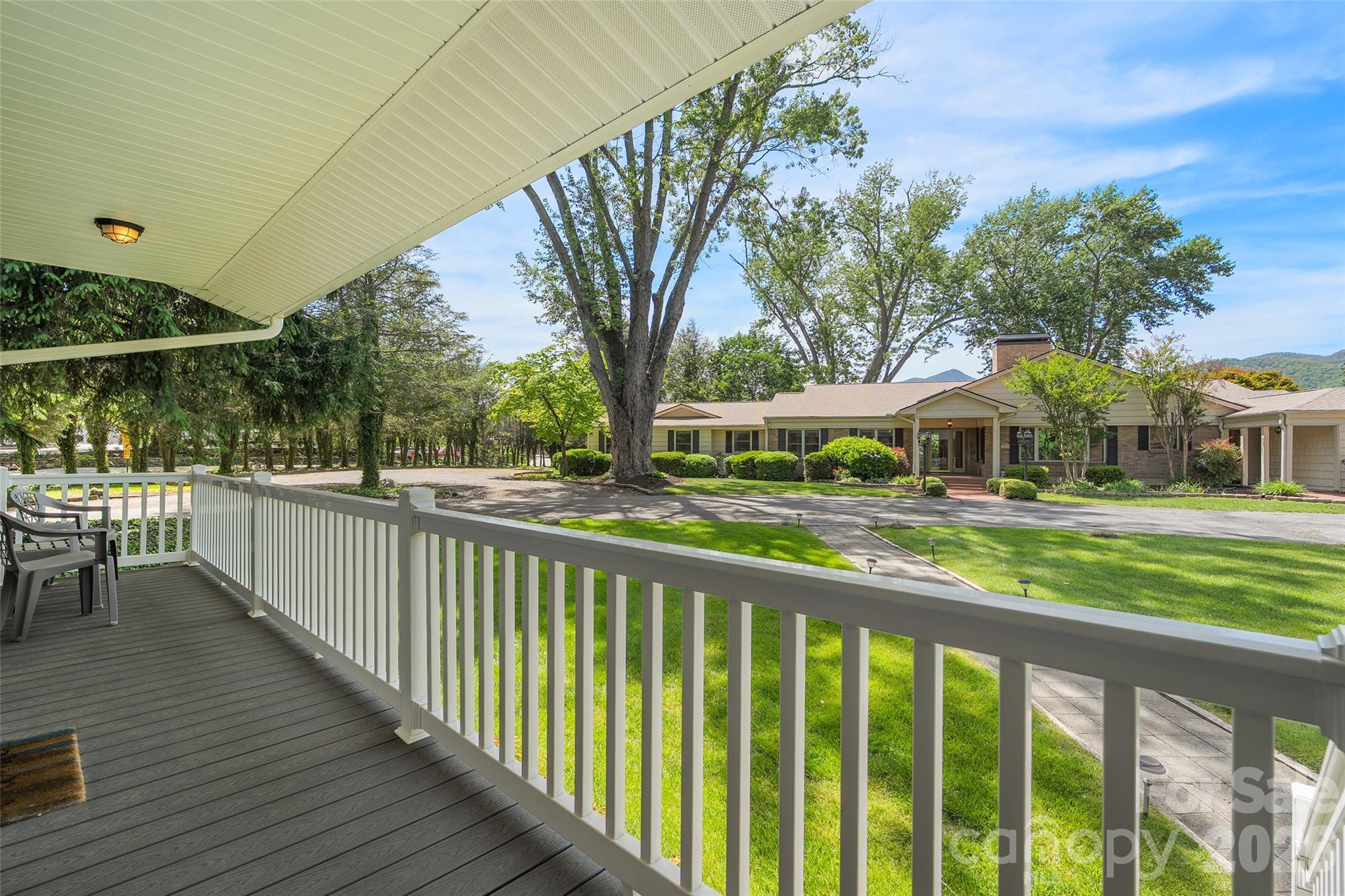 142 Country Club Drive Property Photo 38