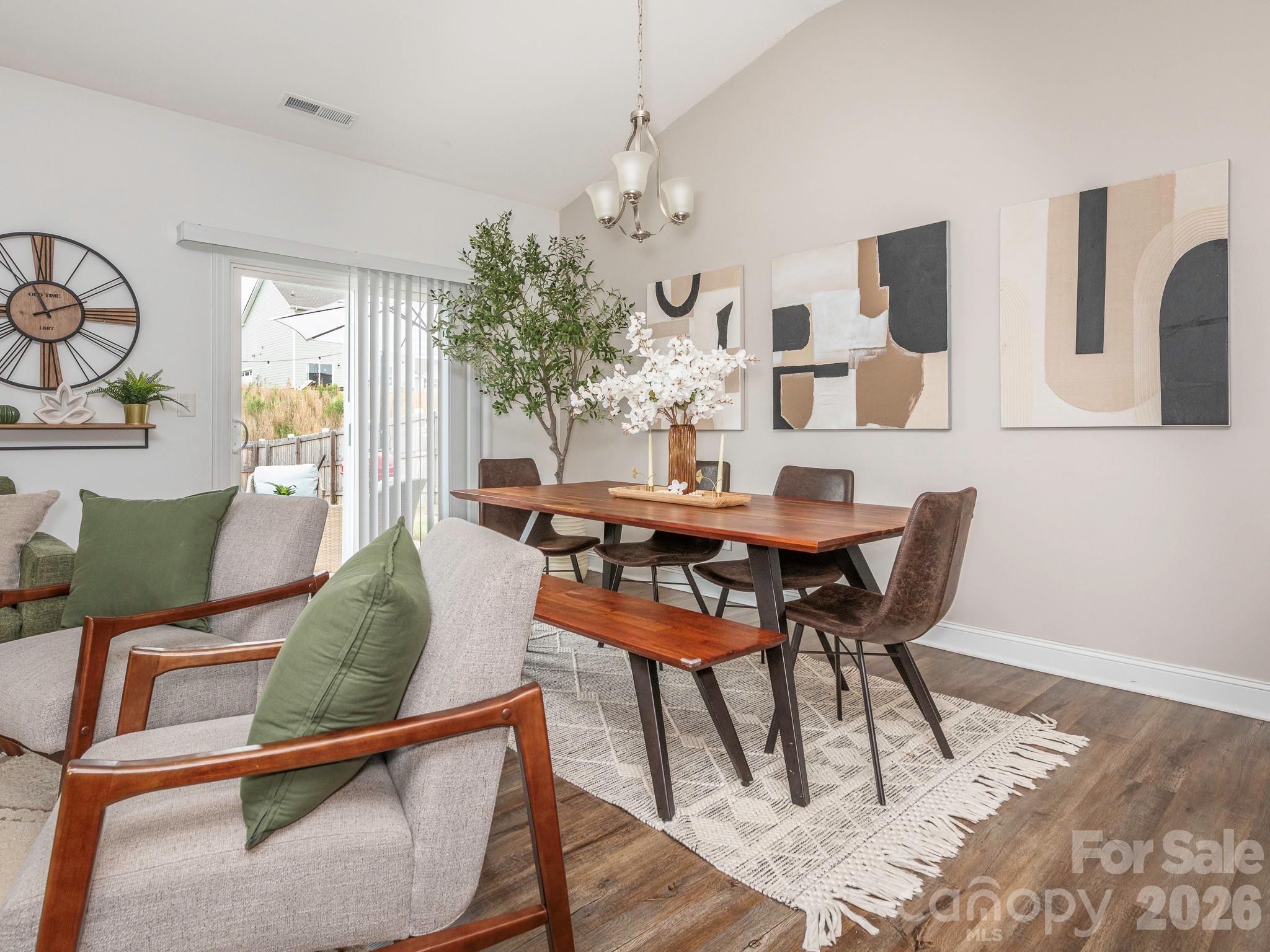 2160 Moselle Drive Property Photo 13