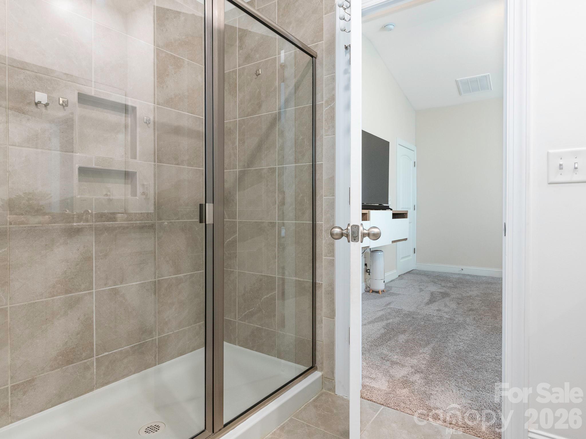 2160 Moselle Drive Property Photo 28