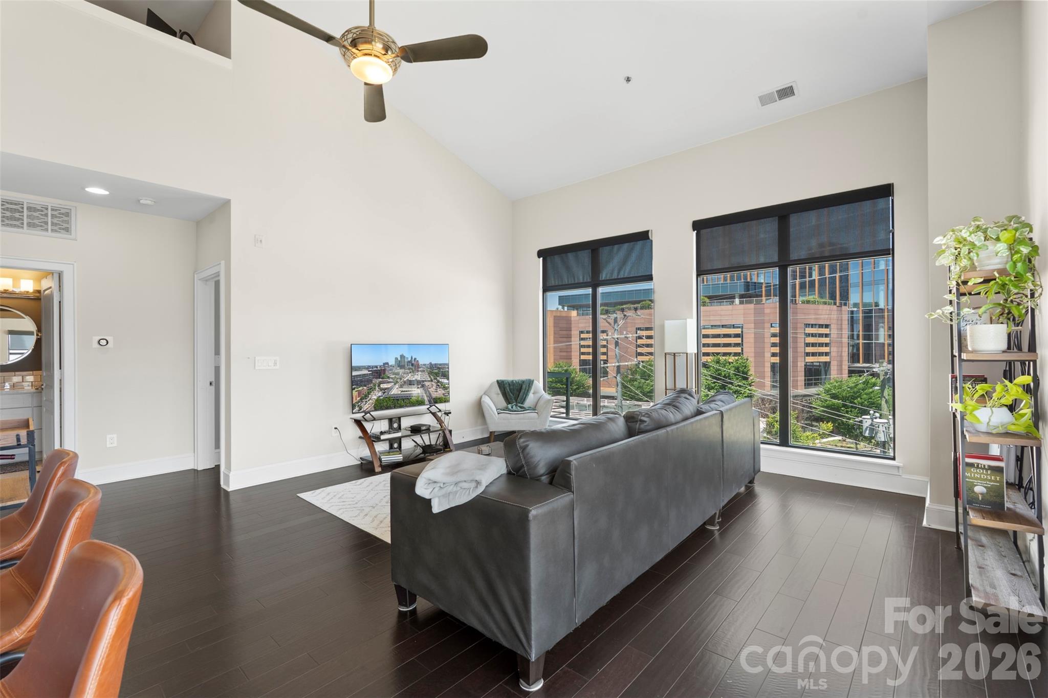 115 E Park Avenue #401 Property Photo 9