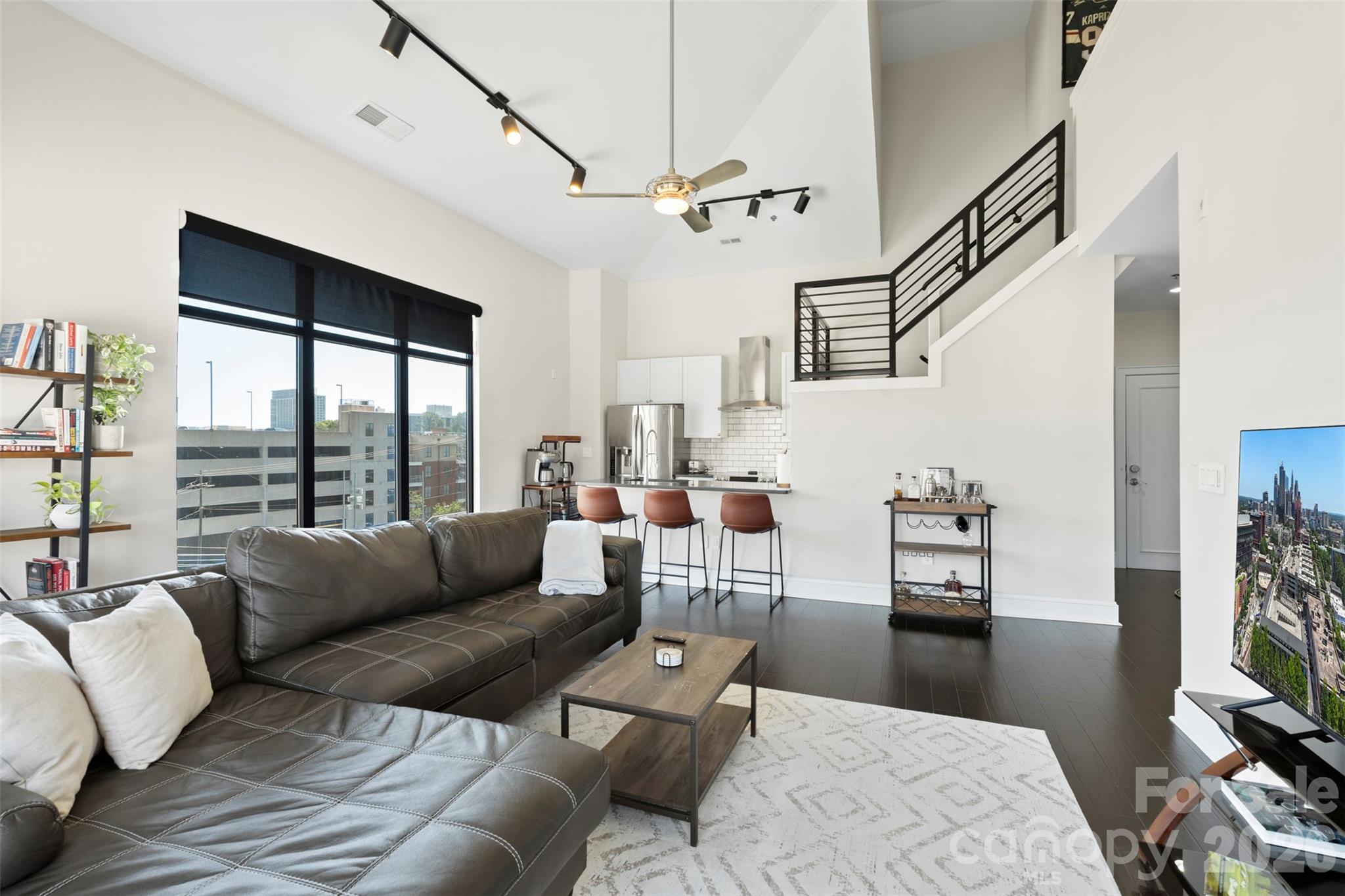 115 E Park Avenue #401 Property Photo 11