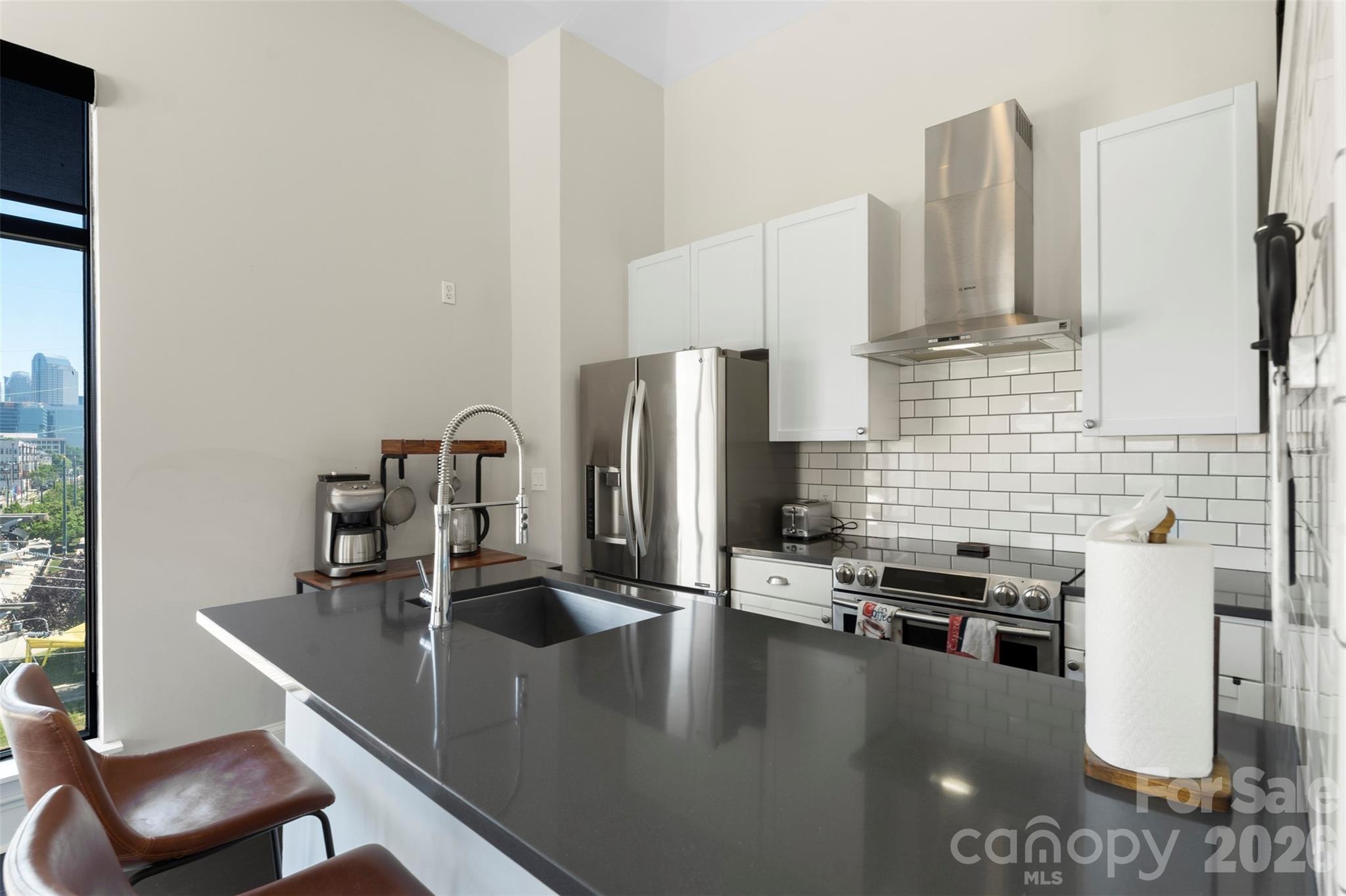 115 E Park Avenue #401 Property Photo 14