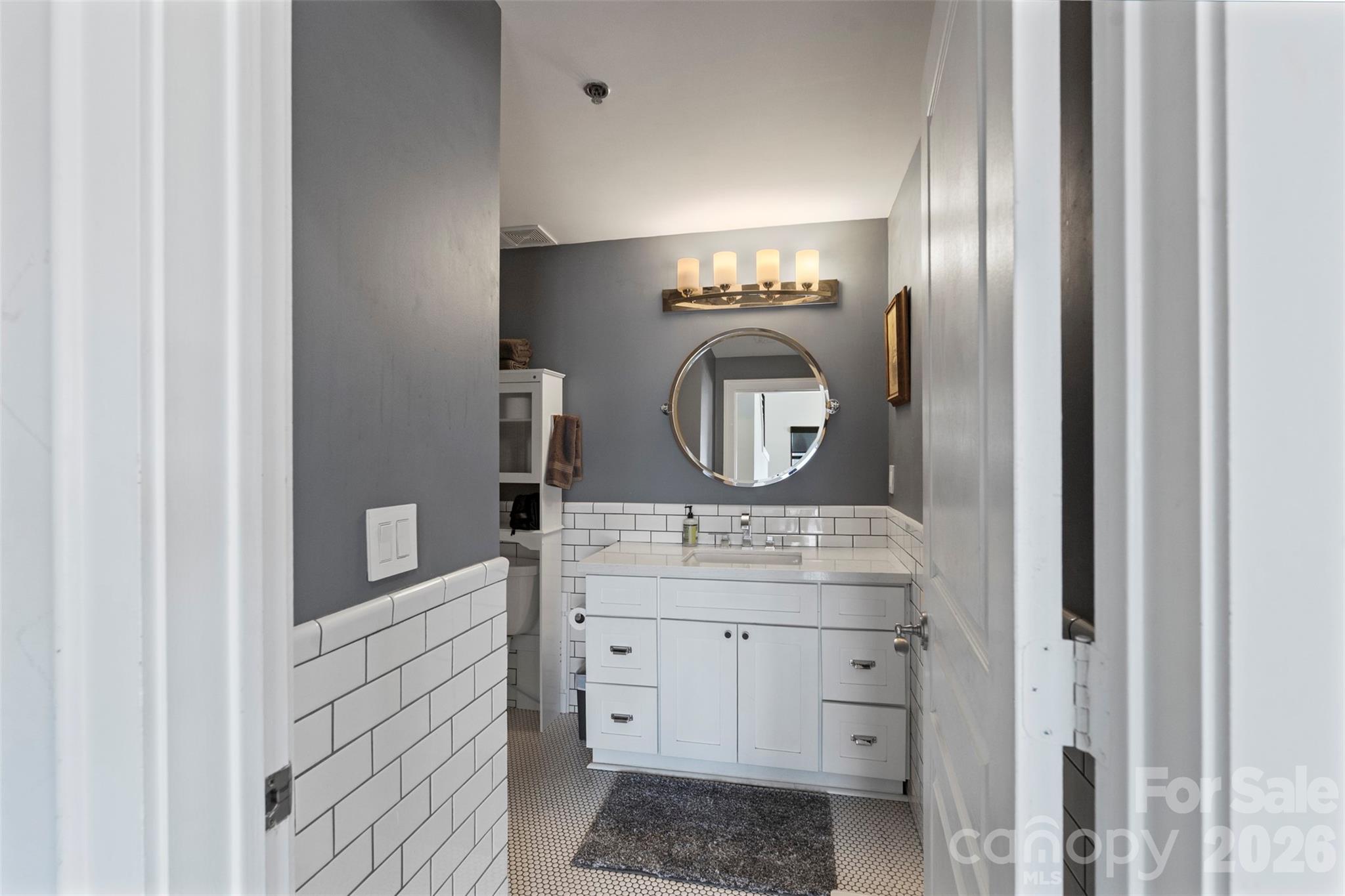 115 E Park Avenue #401 Property Photo 27