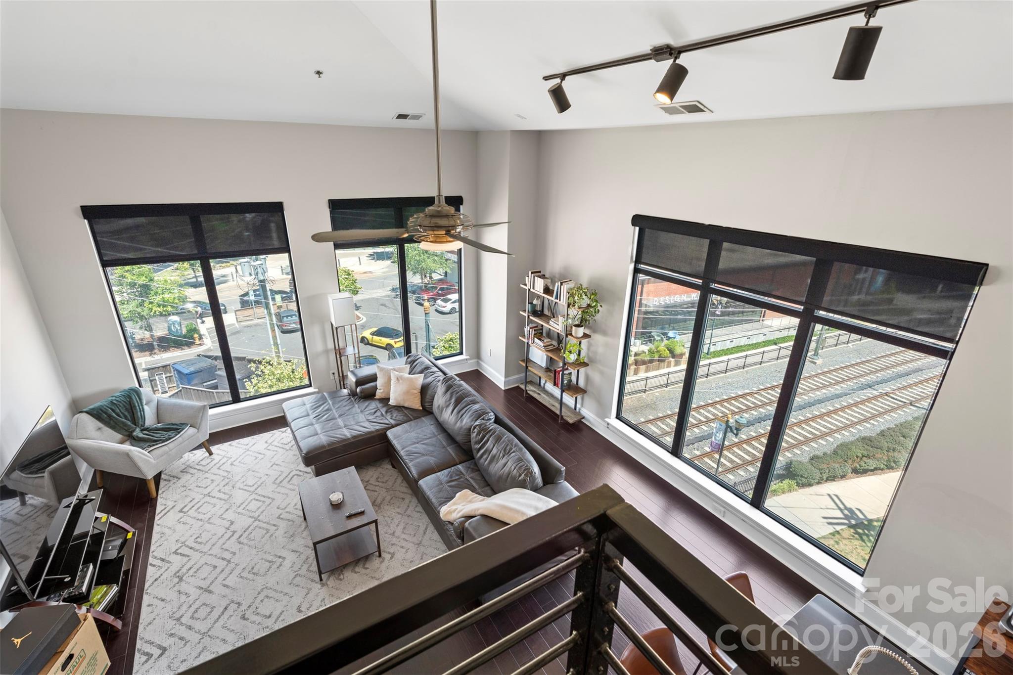 115 E Park Avenue #401 Property Photo 29
