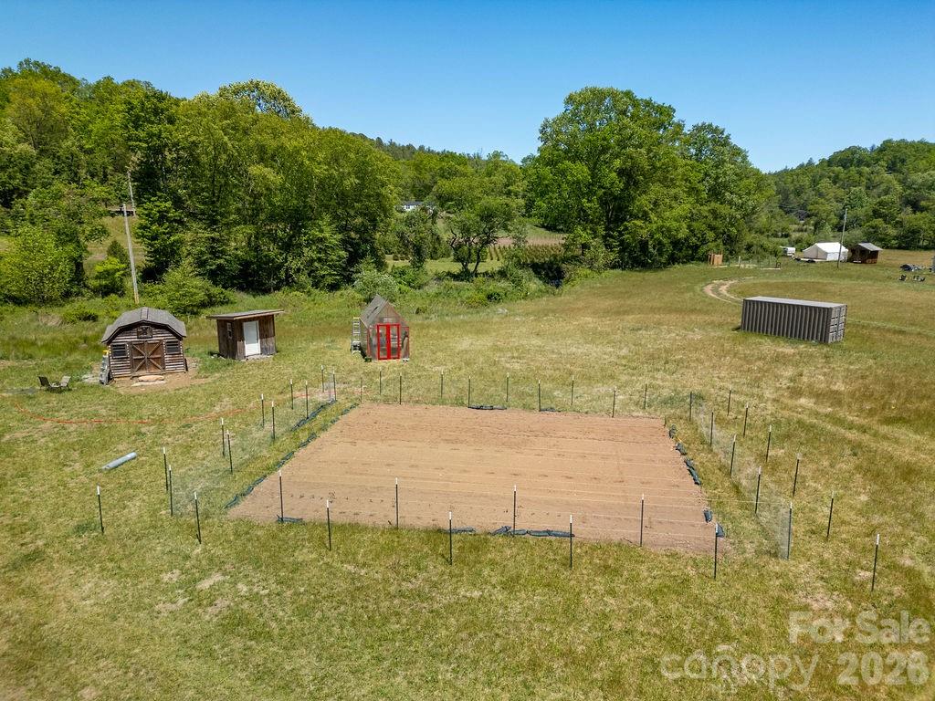 230 Harlow And Cricket Drive Property Photo 12