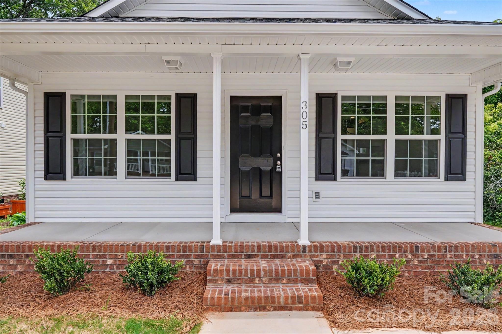 305 Hagins Street Property Photo 5