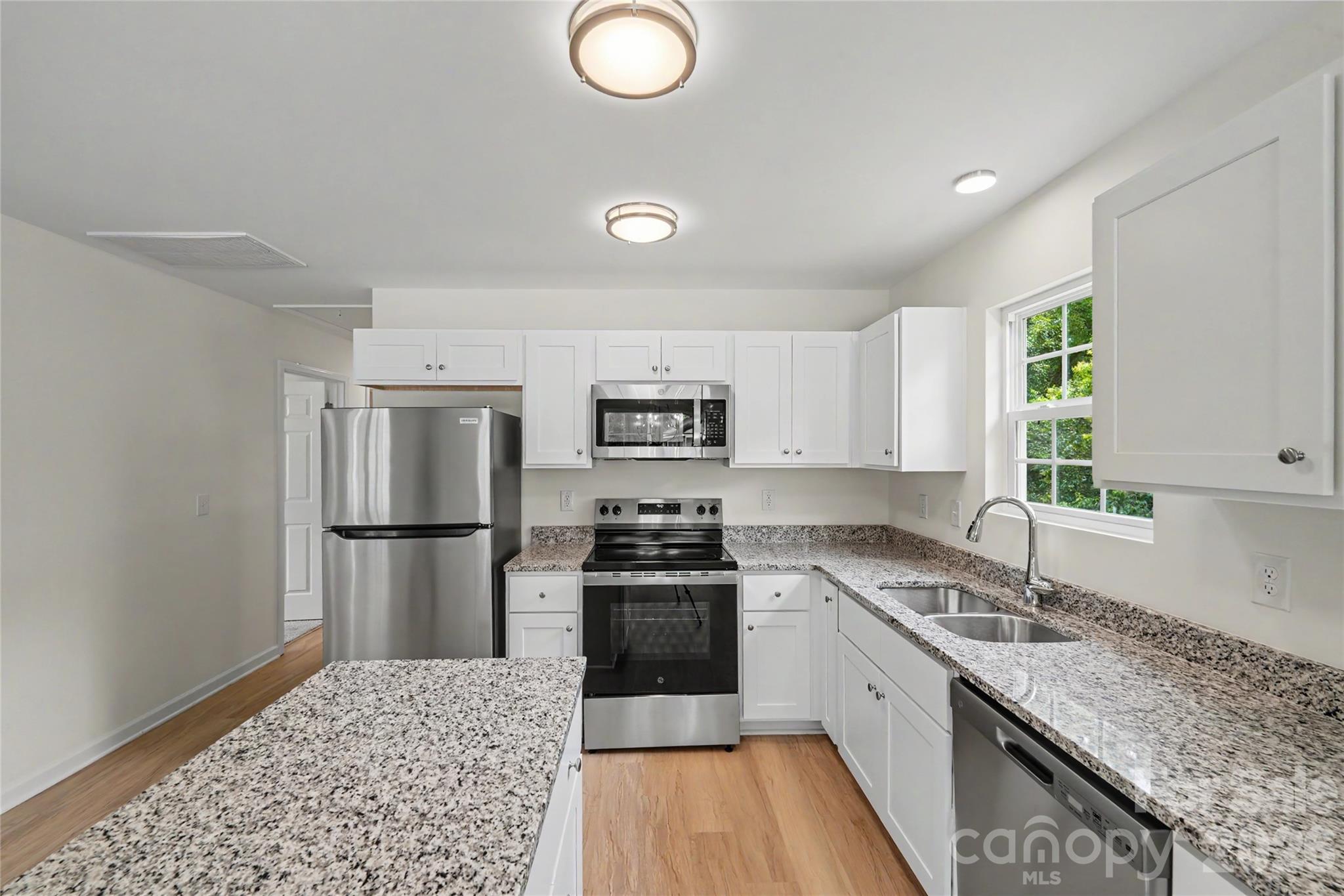 305 Hagins Street Property Photo 15