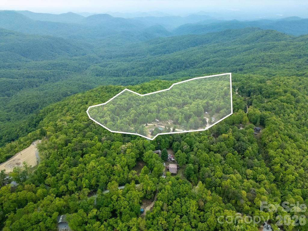 111 Wild Hog Creek Road Property Photo 3