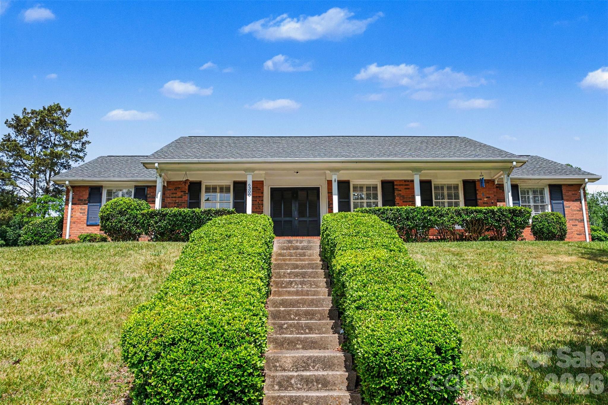 6300 Idlebrook Drive Property Photo 2
